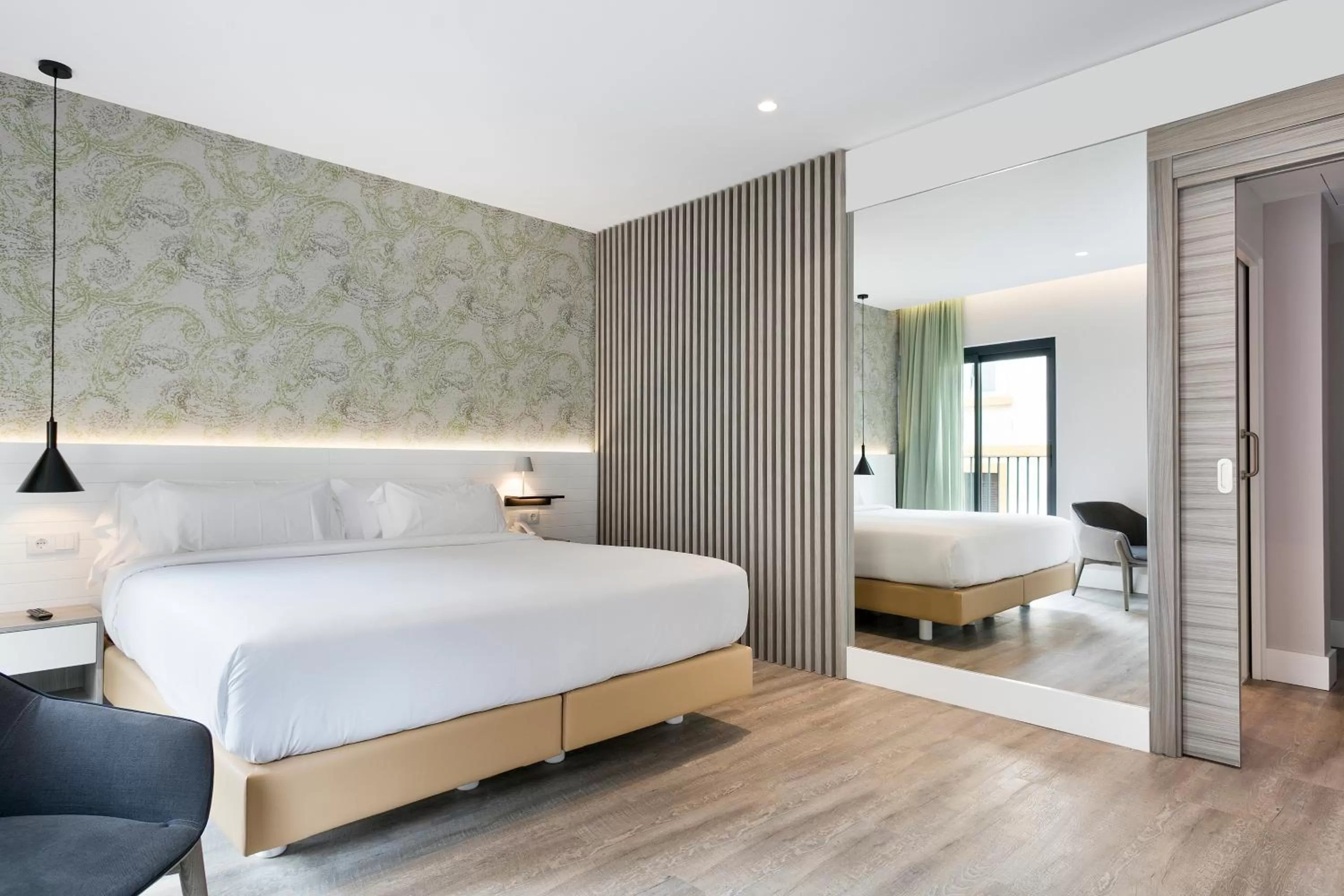 Bedroom, Bed in Niu Barcelona Hotel