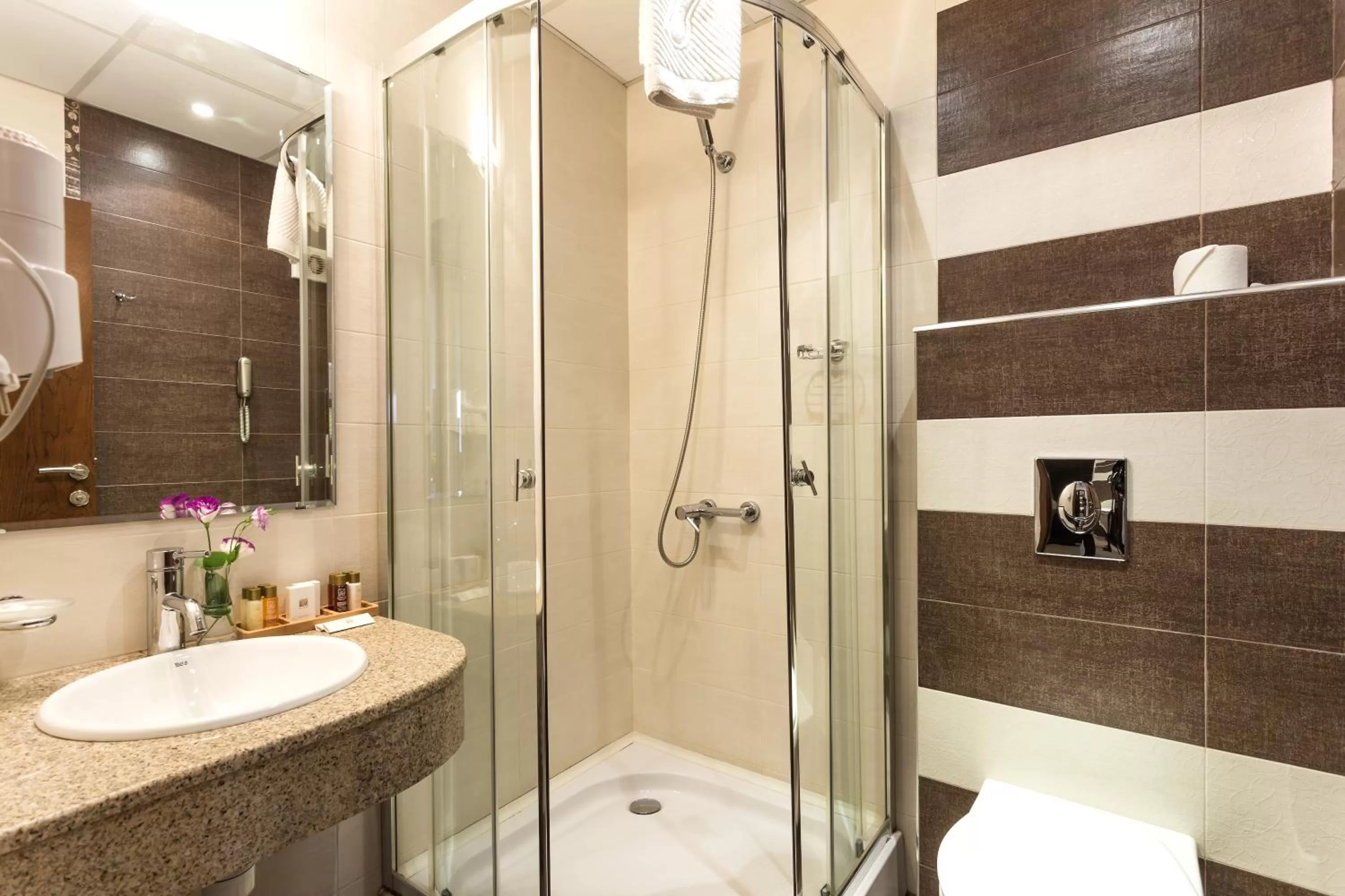 Shower in City Avenue Hotel