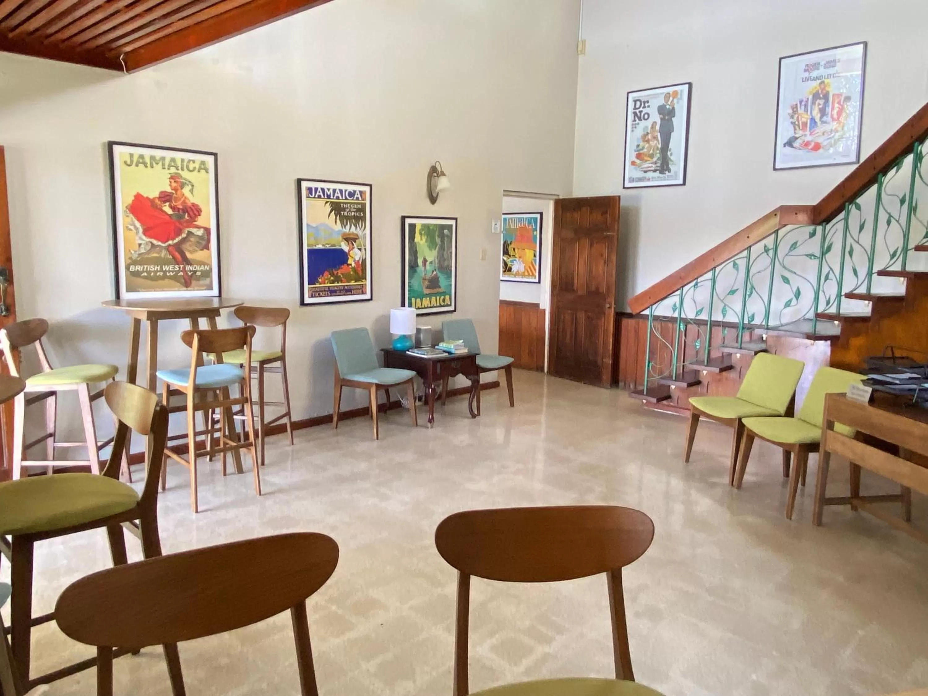 Lobby or reception, Restaurant/Places to Eat in The Blue Orchid B&B