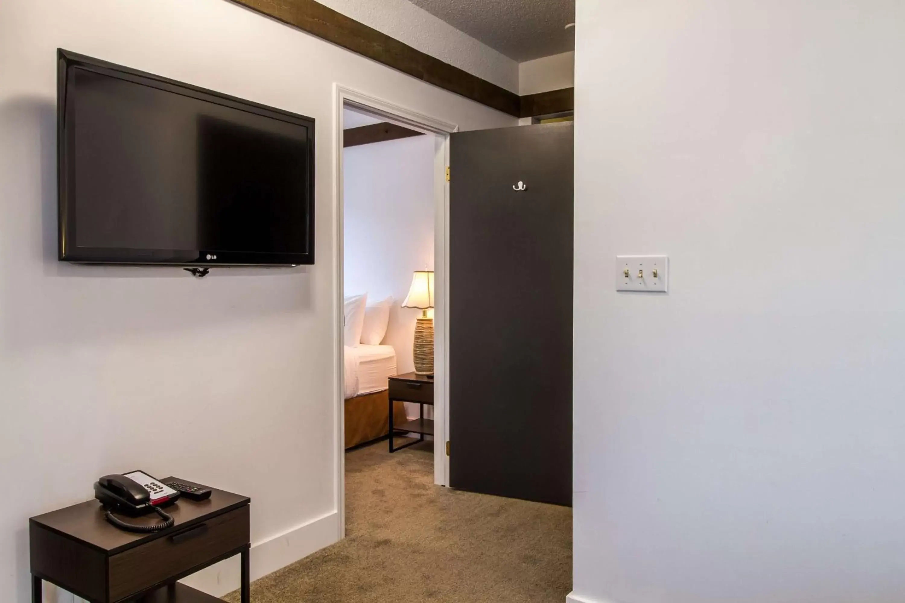 Mobility Accessible Room with One King and One Queen Bed in Stoke Hotel SureStay Collection by Best Western Mobility Accessible Room with One King and One Queen Bed in Stoke Hotel SureStay Collection by Best Western