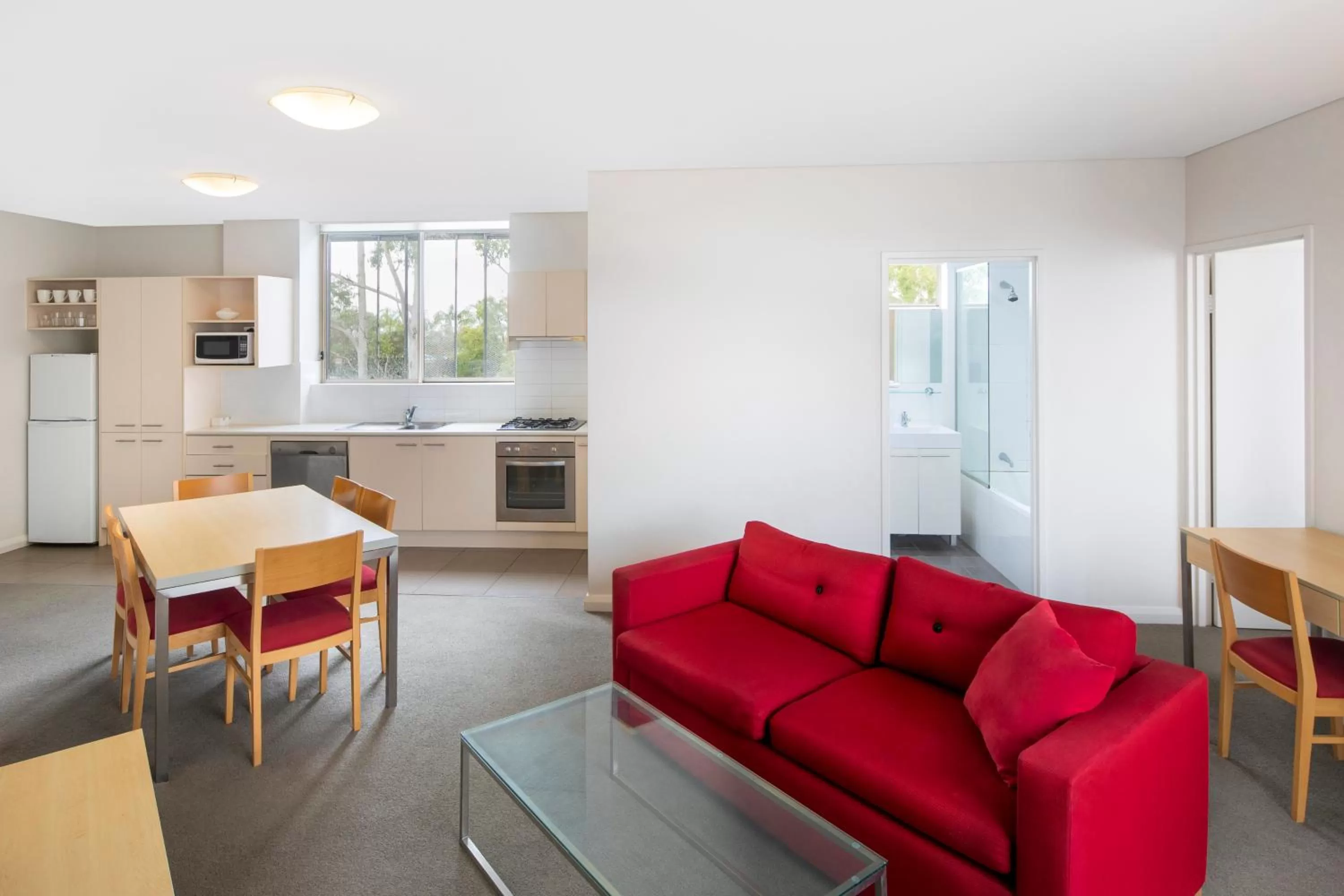 Kitchen or kitchenette in Mantra Castle Hill Sydney, an Accor Hotel