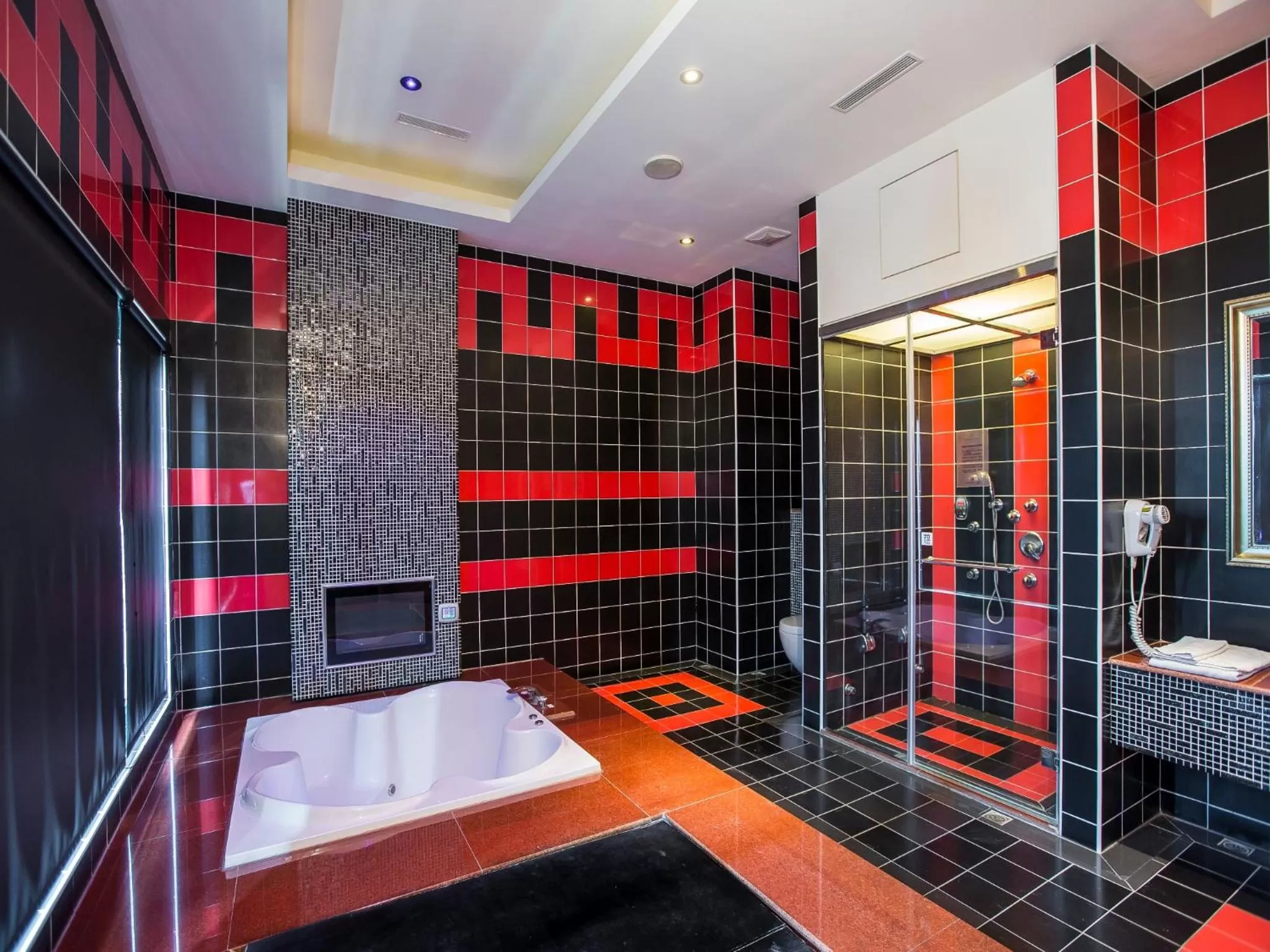 Bathroom in Moon Area Motel