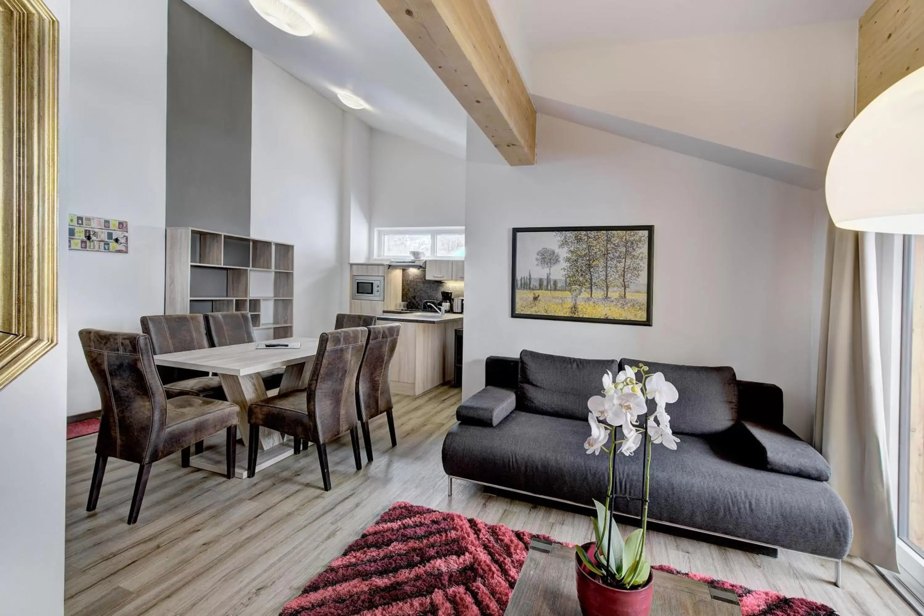 Two-Bedroom Apartment with Shower in Lorivita Residenz Saalbach Two-Bedroom Apartment with Shower in Lorivita Residenz Saalbach