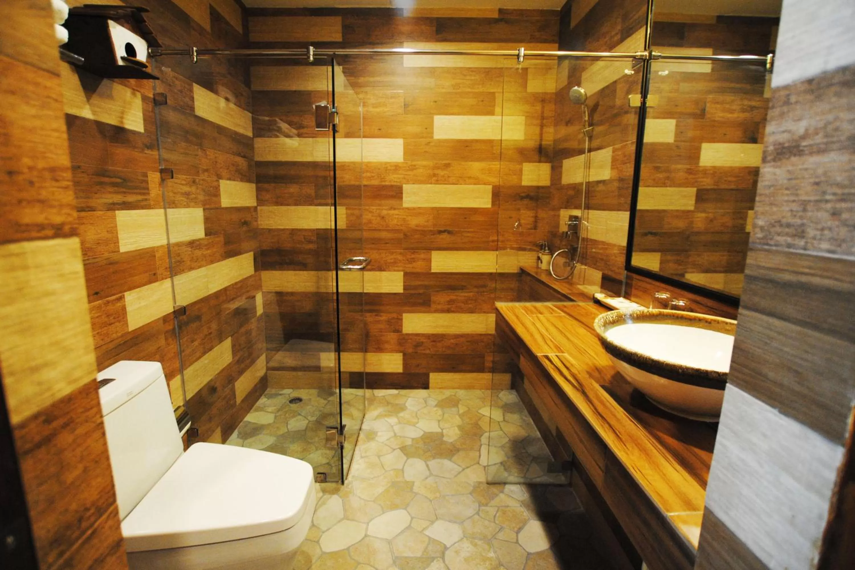 Bathroom in Focal Local Bed & Breakfast