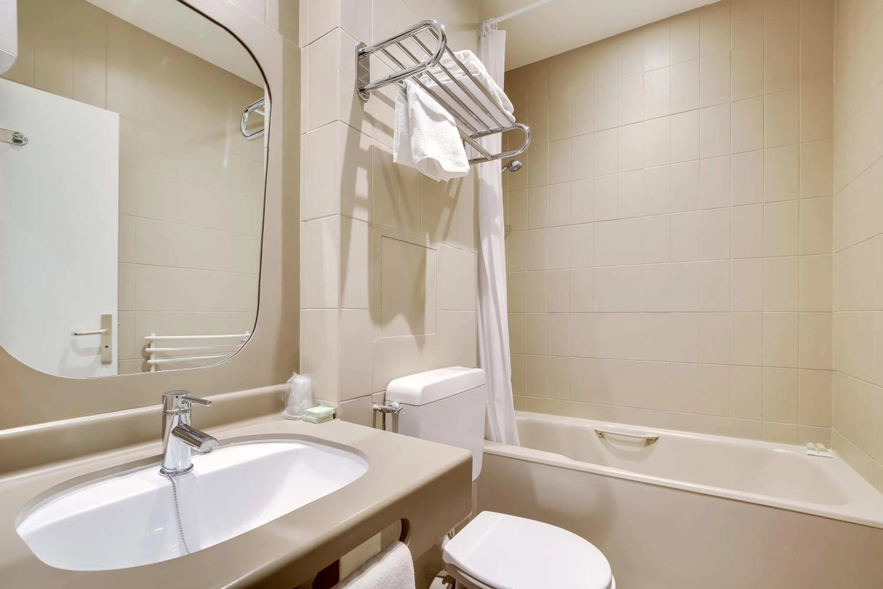 Bathroom in Hotel Des Arts