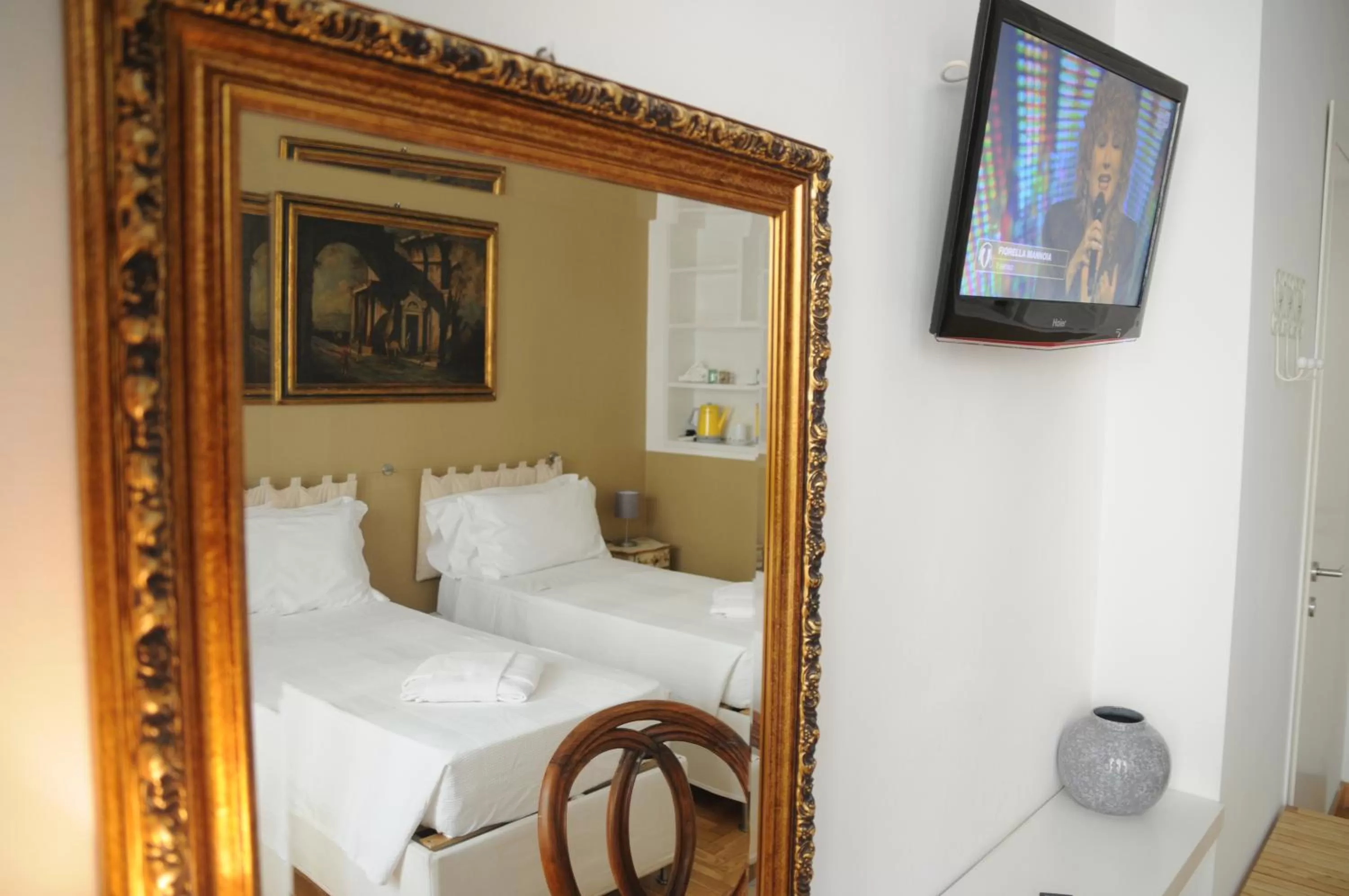 Bed in Sweet Home Parioli