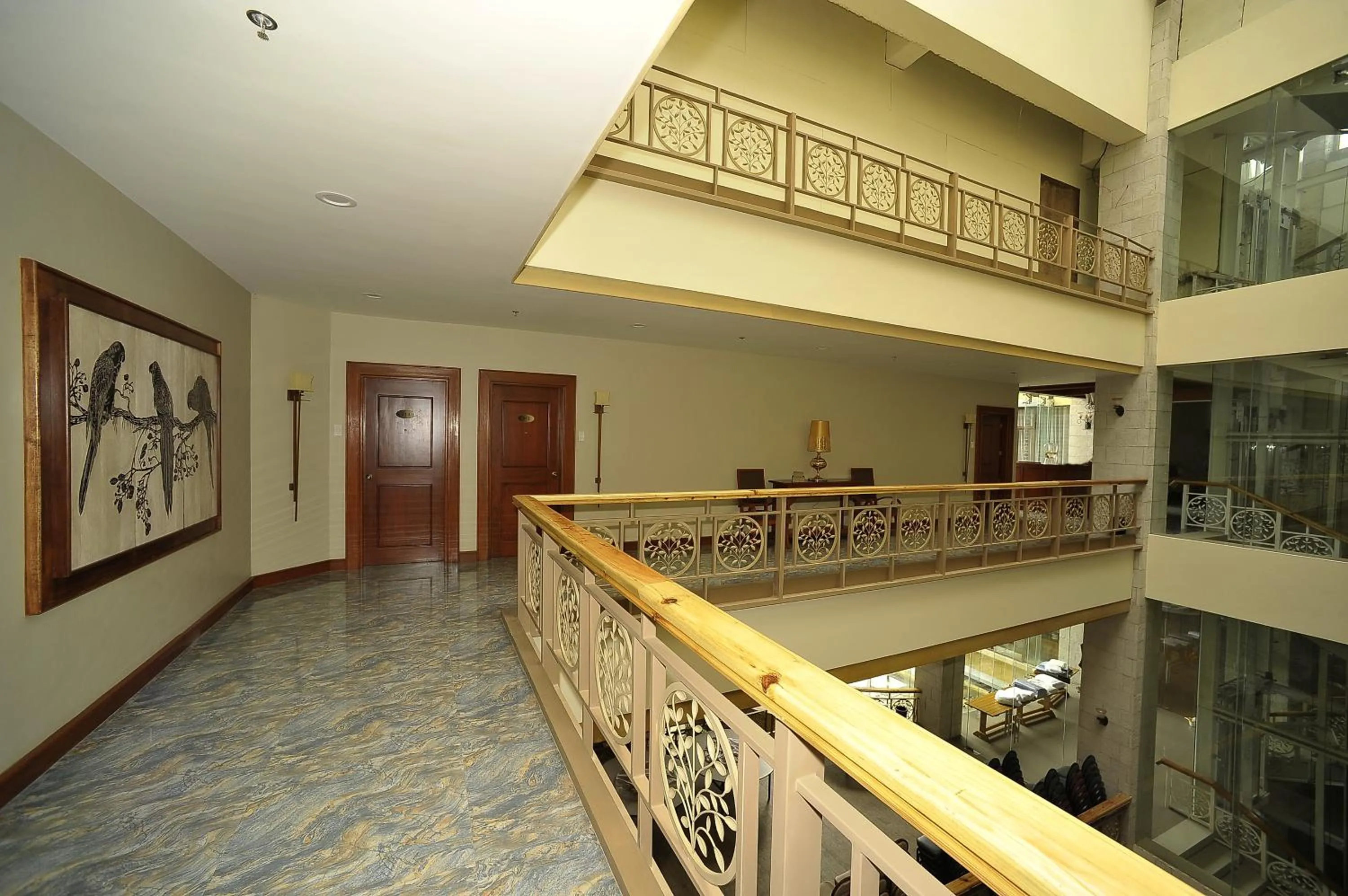 Area and facilities in Paragon Hotel and Suites