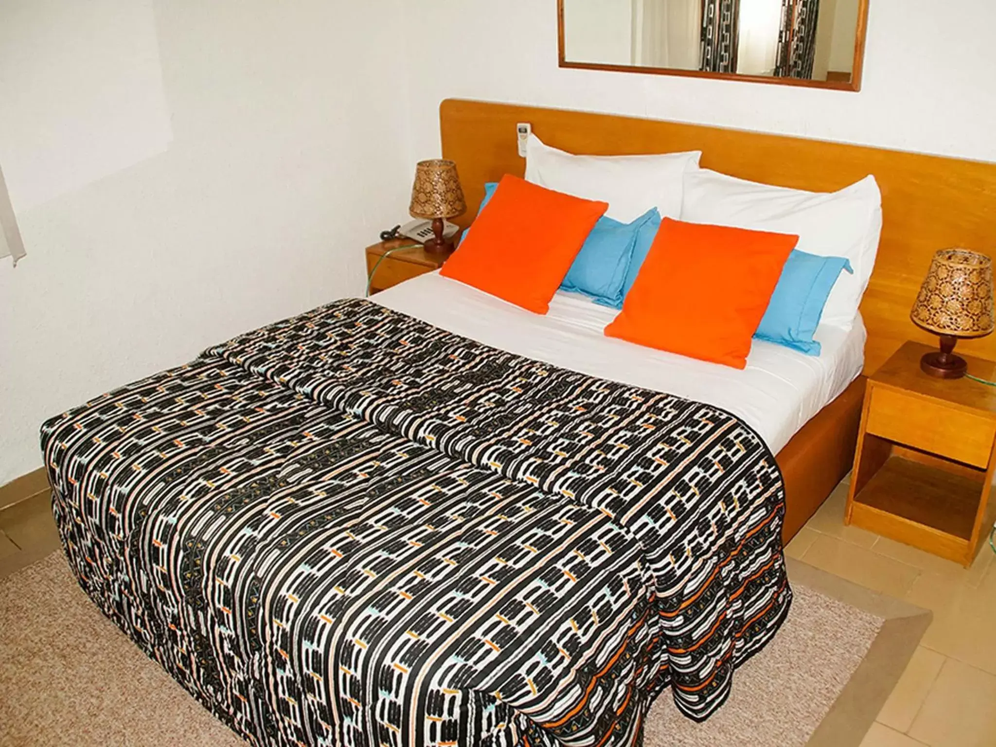 Superior Queen Room in Hotel Le Marly Superior Queen Room in Hotel Le Marly