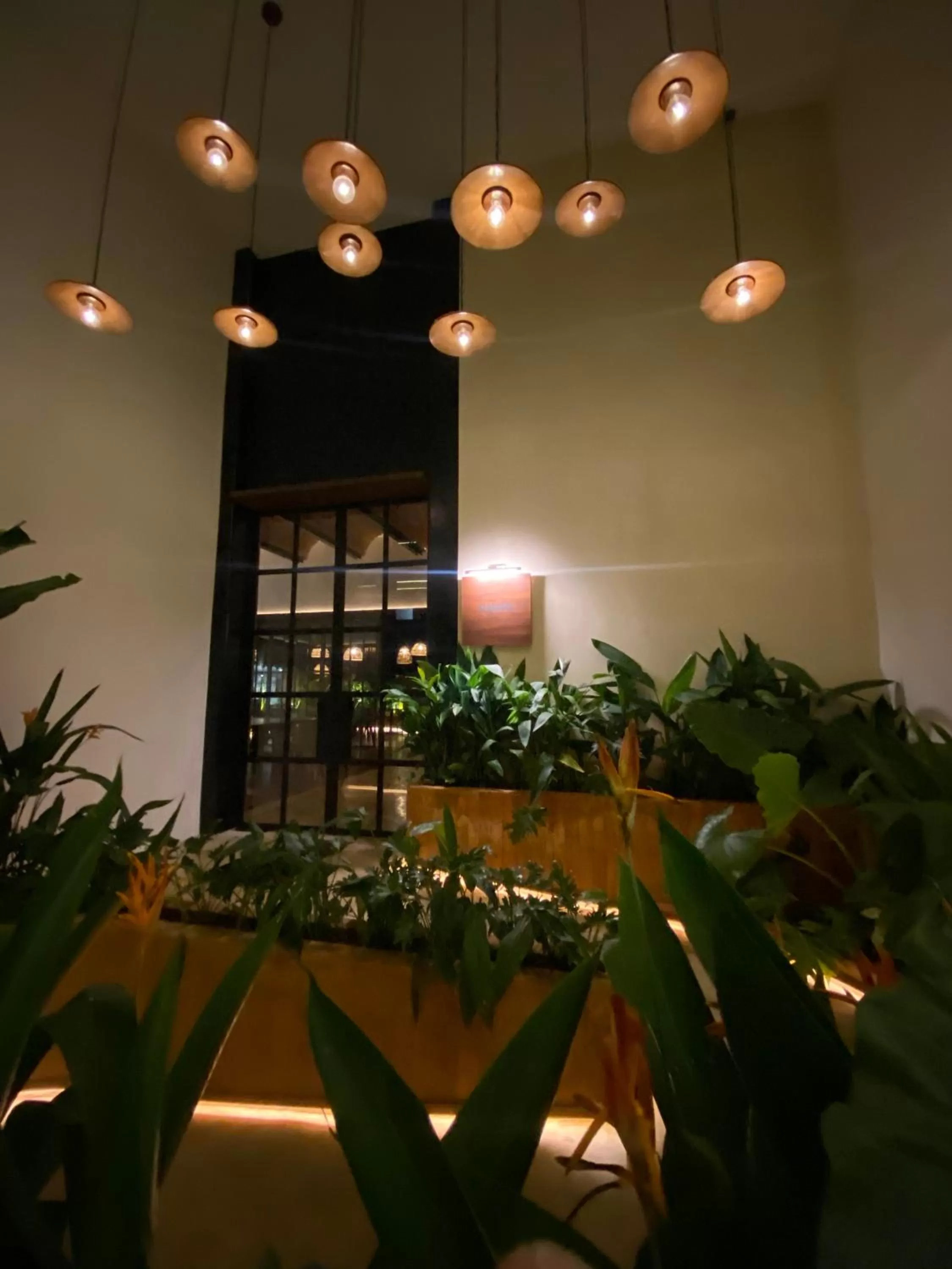 Restaurant/places to eat in Wayam Mundo Imperial