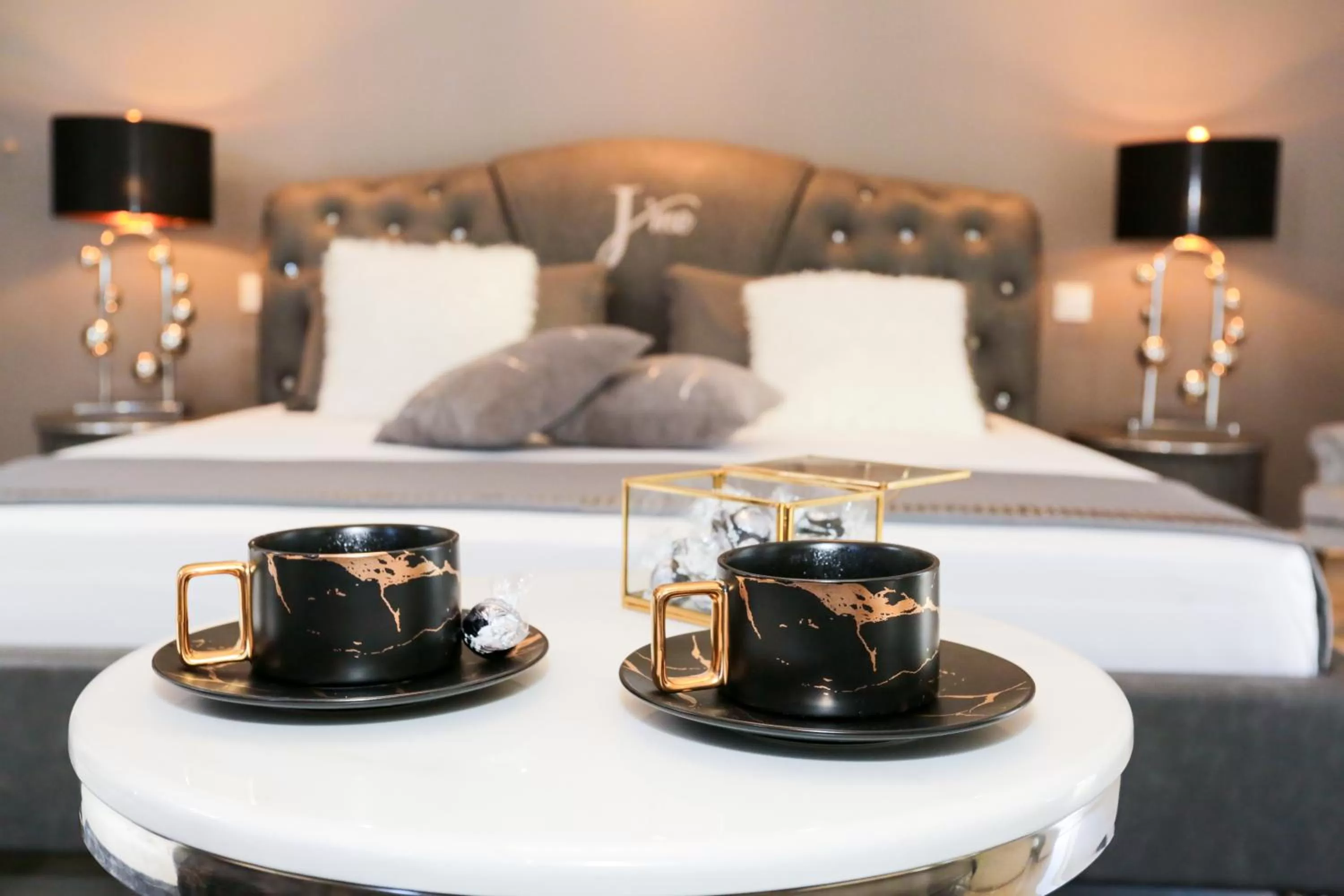 Guests, Bed in J'Me Boutique Hotel - Adults only