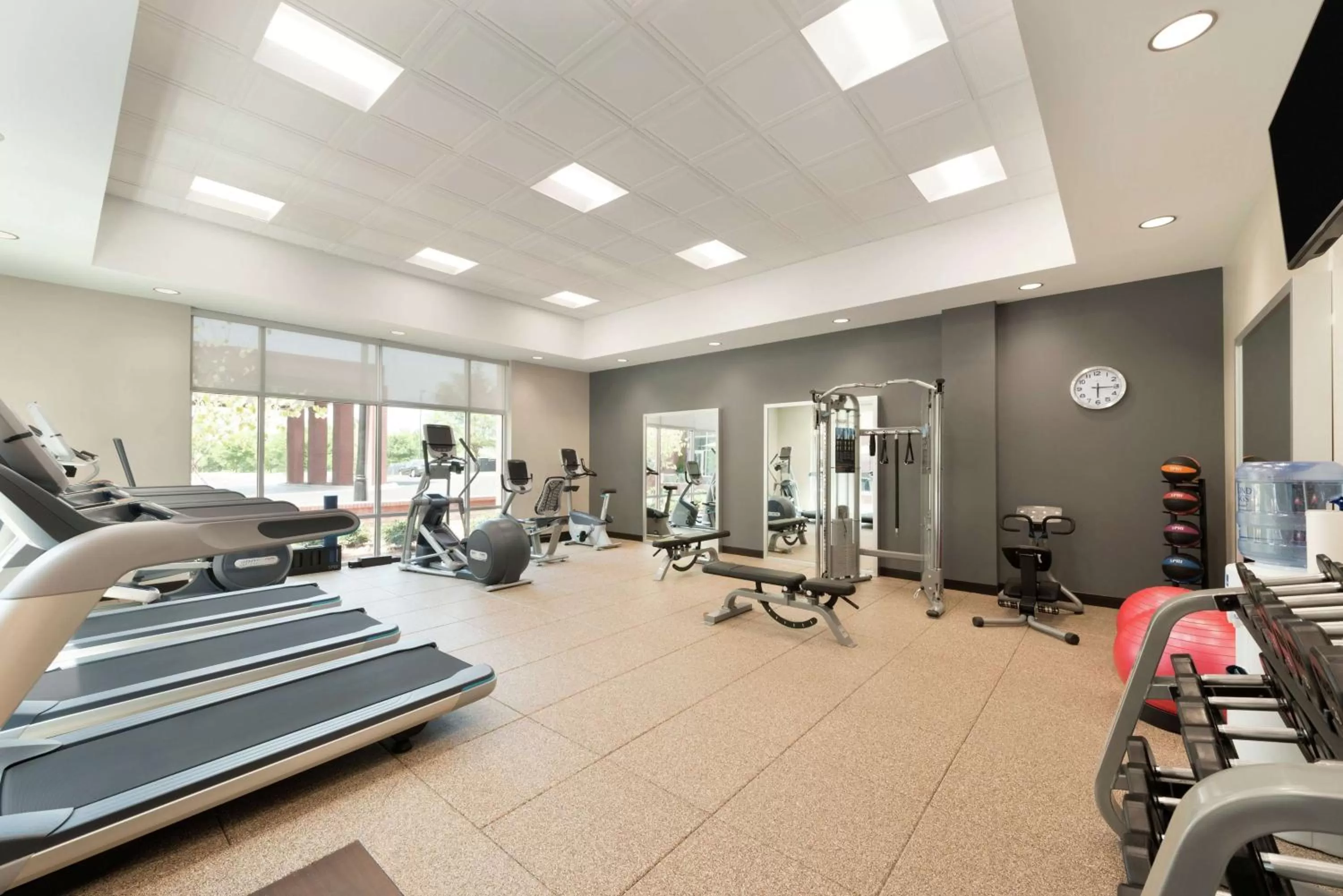Fitness centre/facilities in Embassy Suites Charlotte/Ayrsley