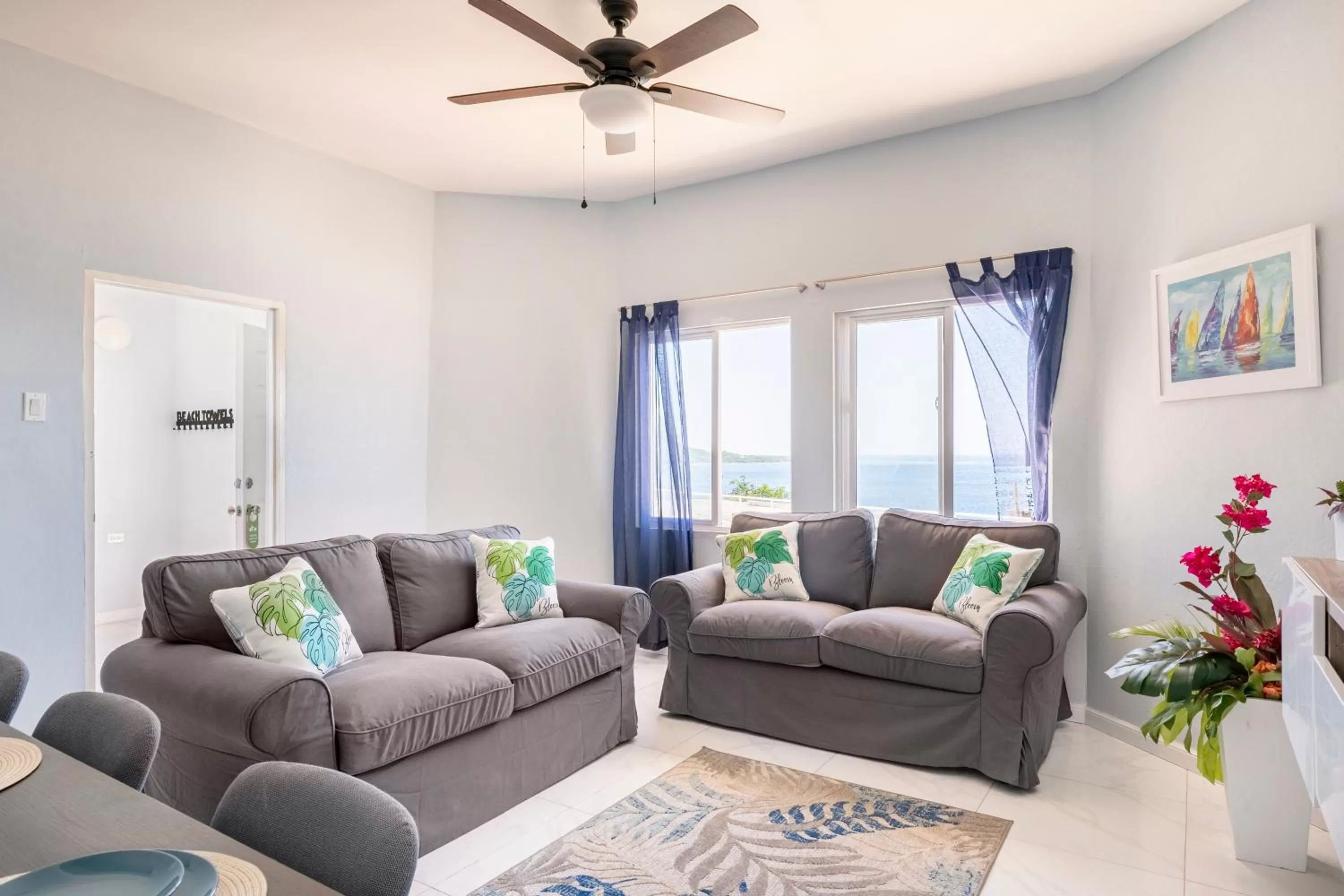 Living room in Luxe Beach Resort