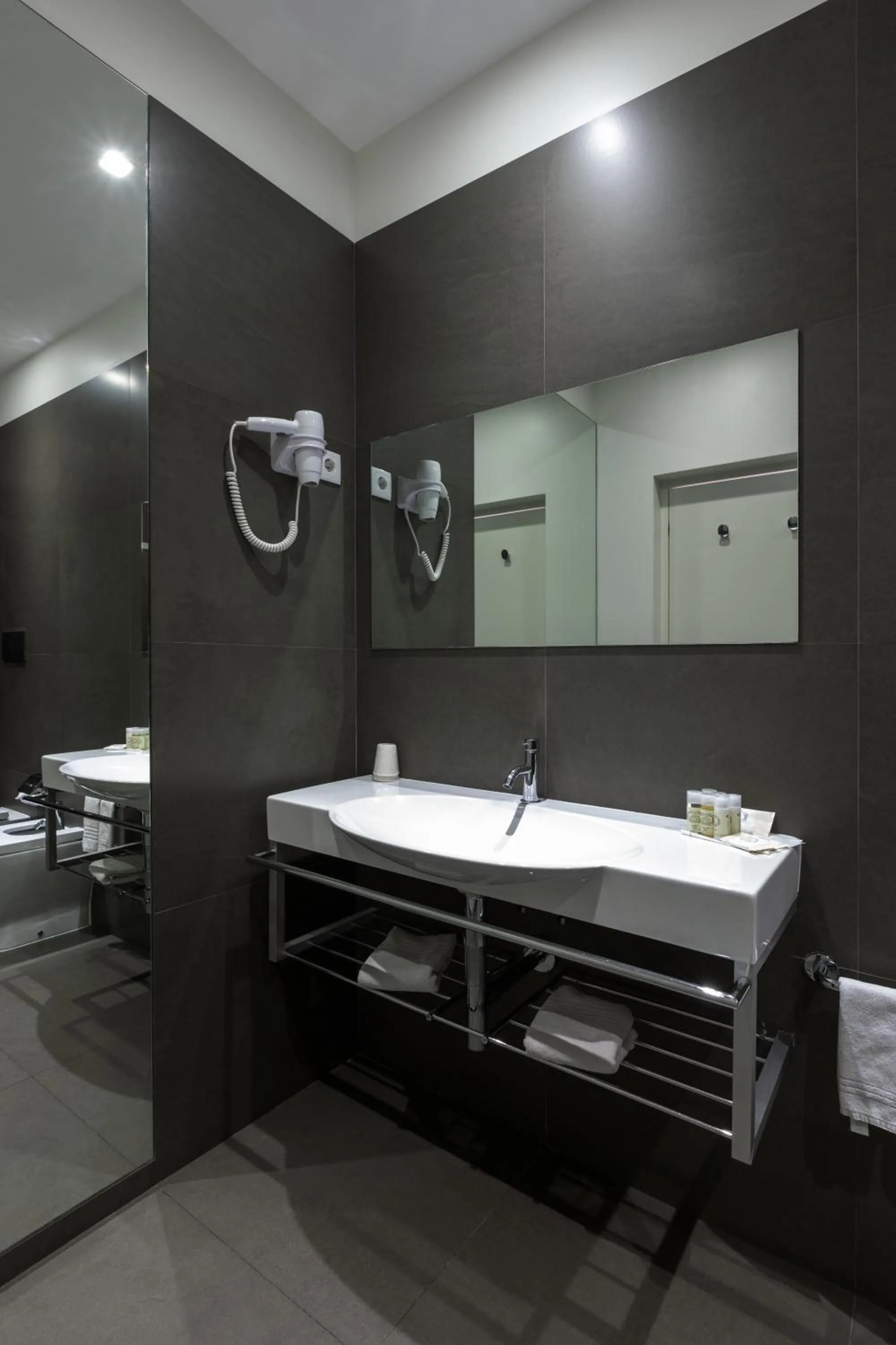 Bathroom in Tempus Hotel & Spa