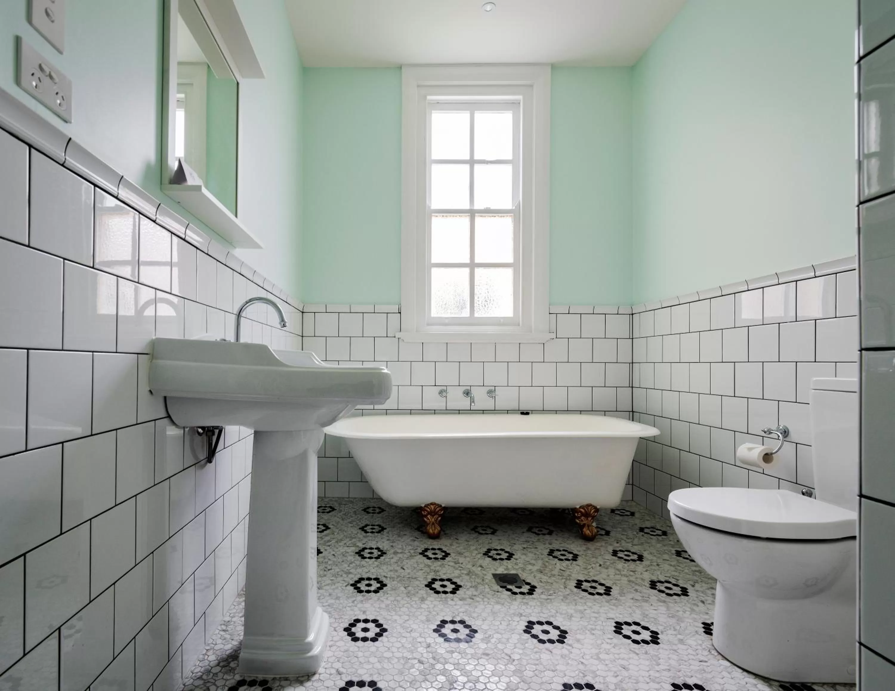 Bathroom in The North Sydney Hotel