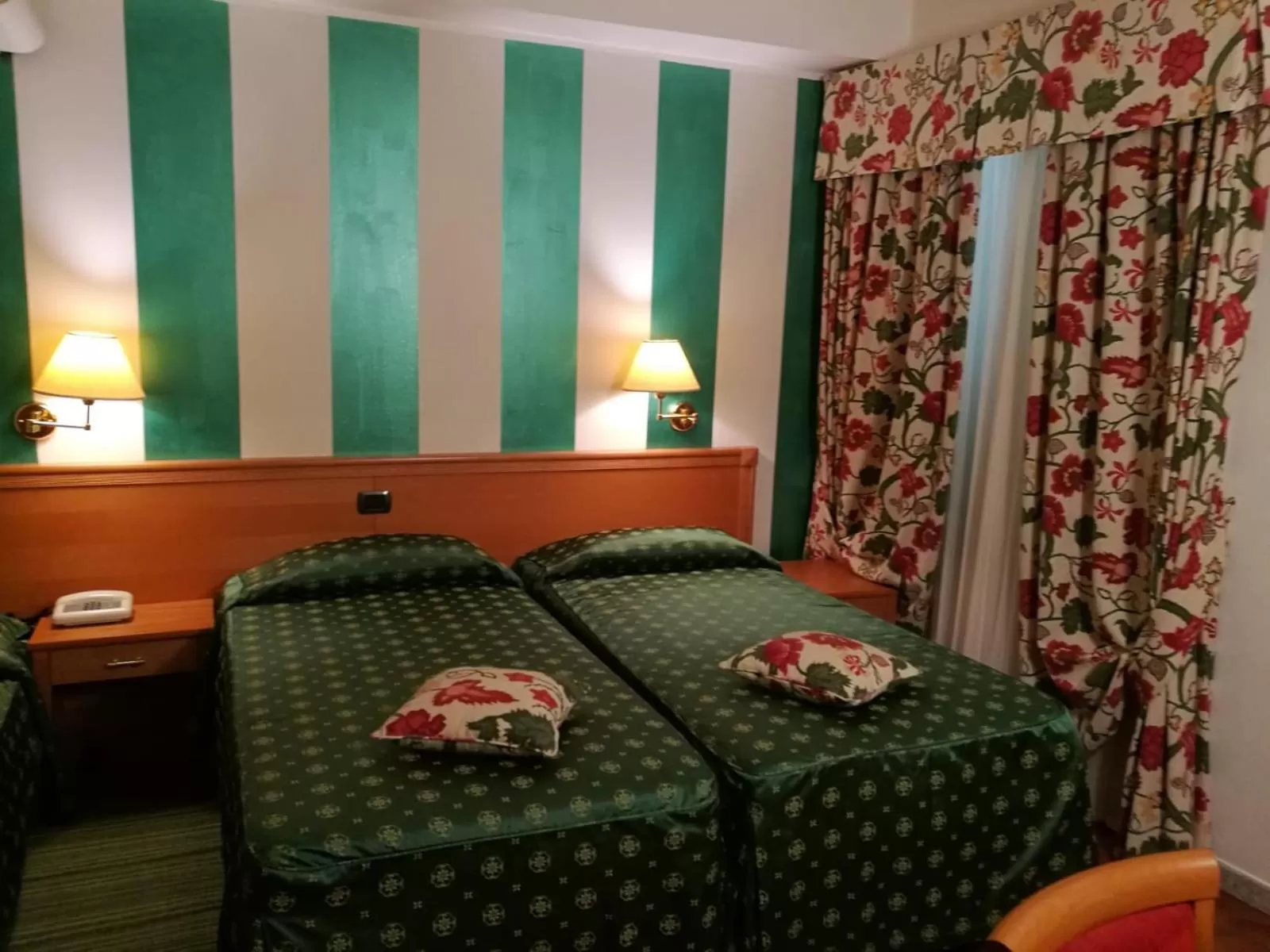 Bed in Hotel La Luna