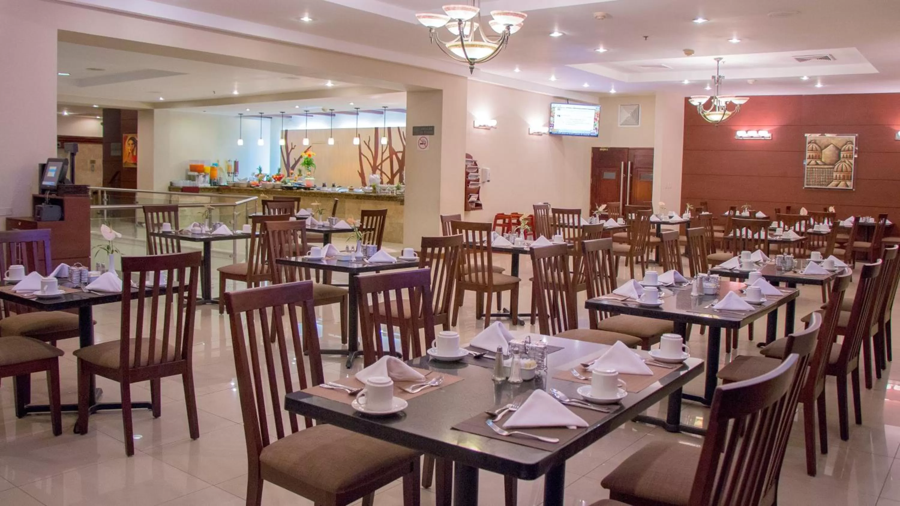 Restaurant/places to eat in Holiday Inn Guatemala by IHG