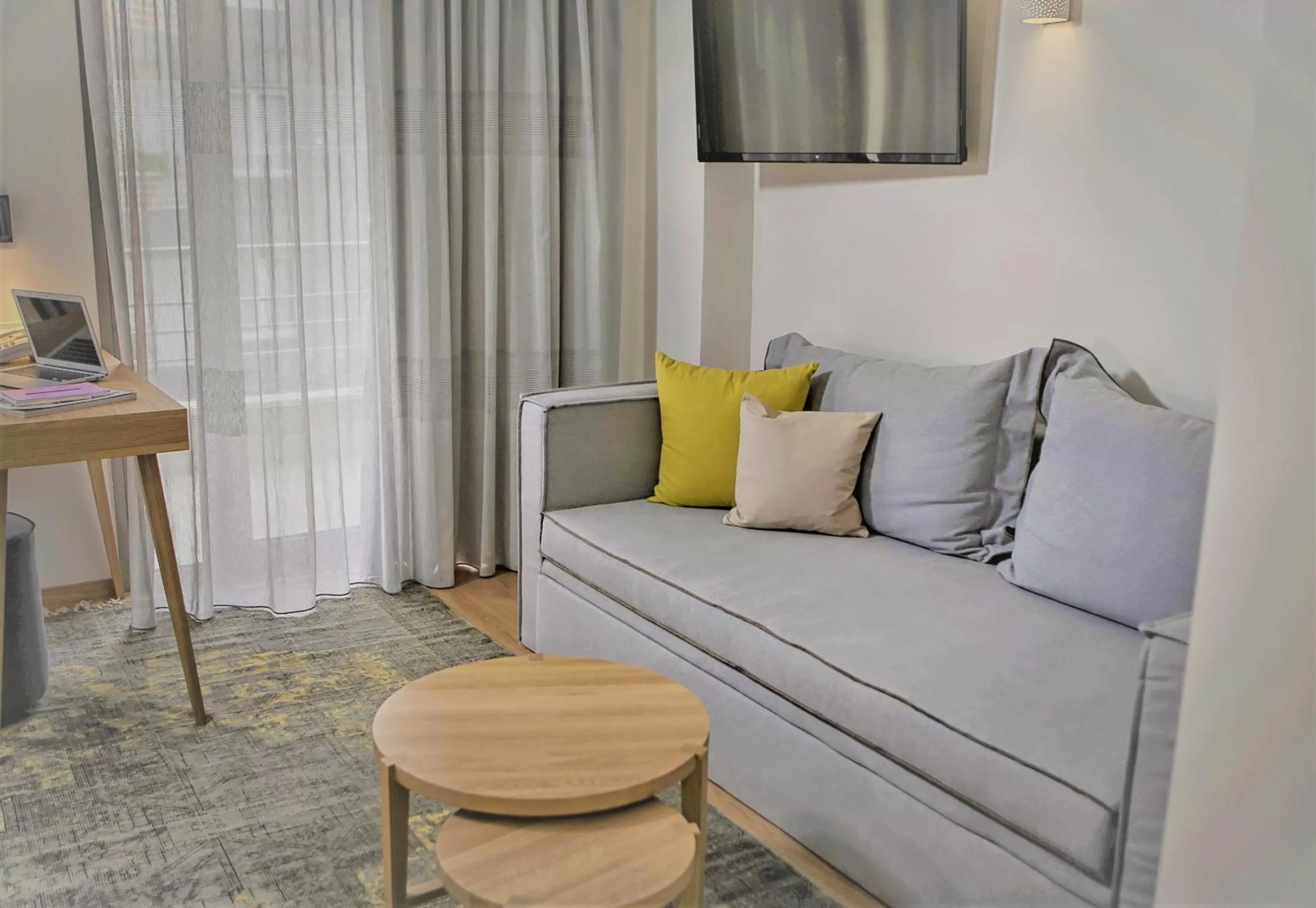 Living room, Bed in MIRIVILI hospitality & wellness