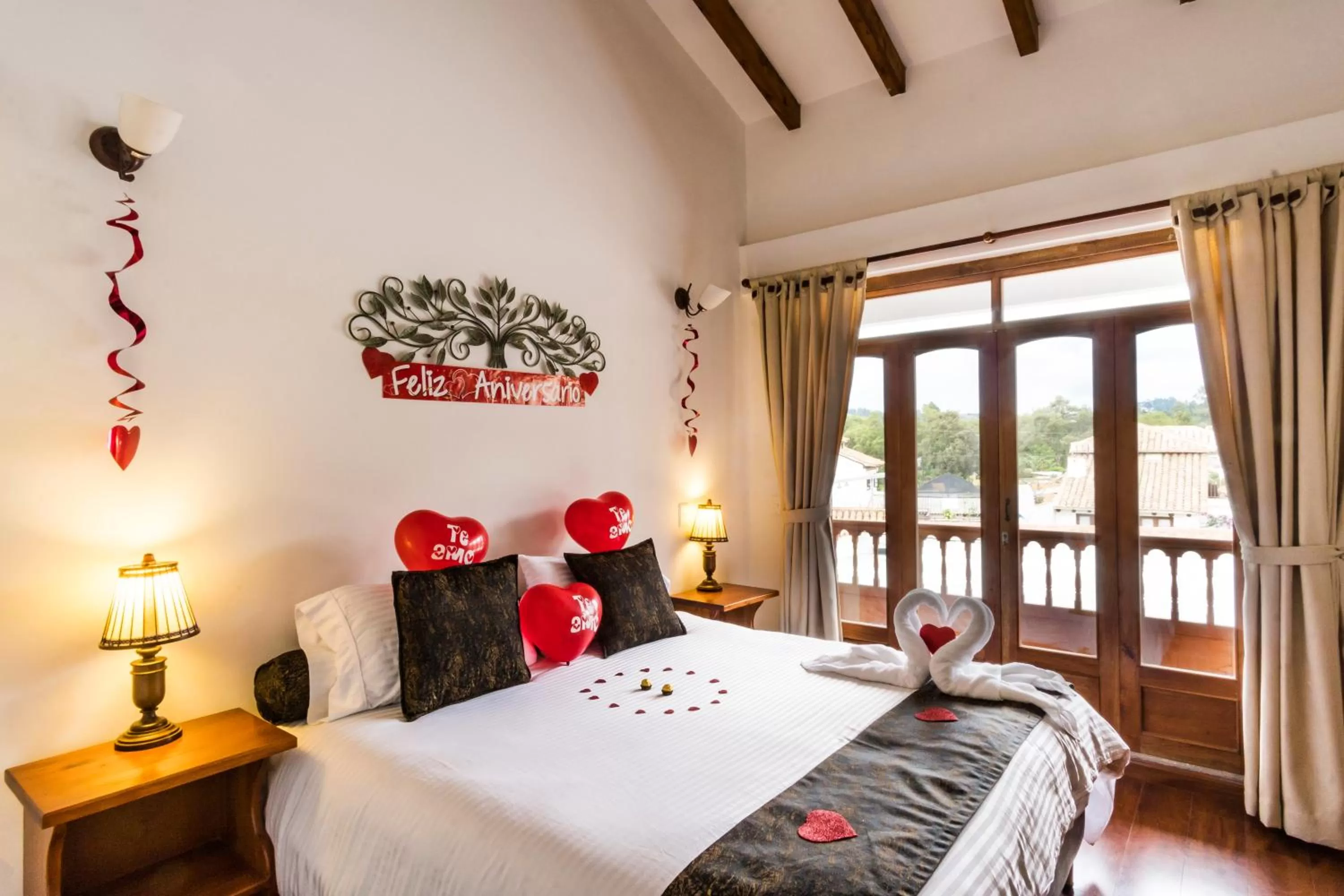 Deluxe Double Room with Balcony in Hotel El Giro