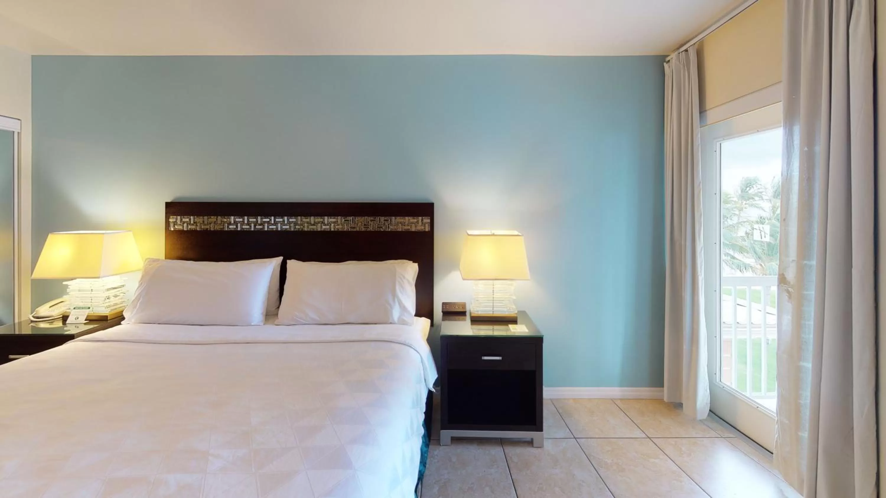 Photo of the whole room, Bed in Holiday Inn Resort Grand Cayman by IHG