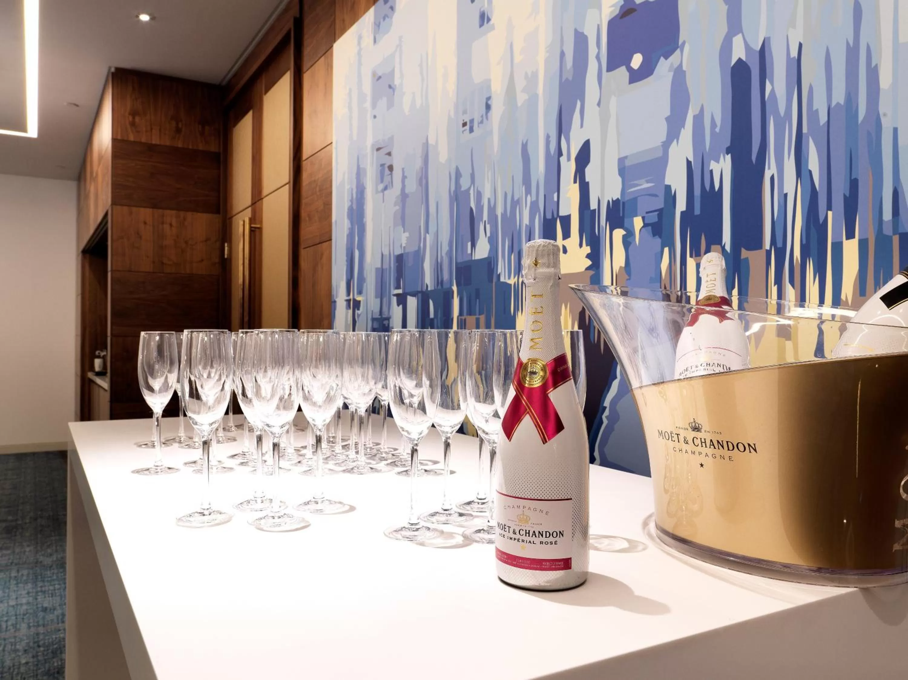 Restaurant/places to eat in Crowne Plaza London Kings Cross by IHG