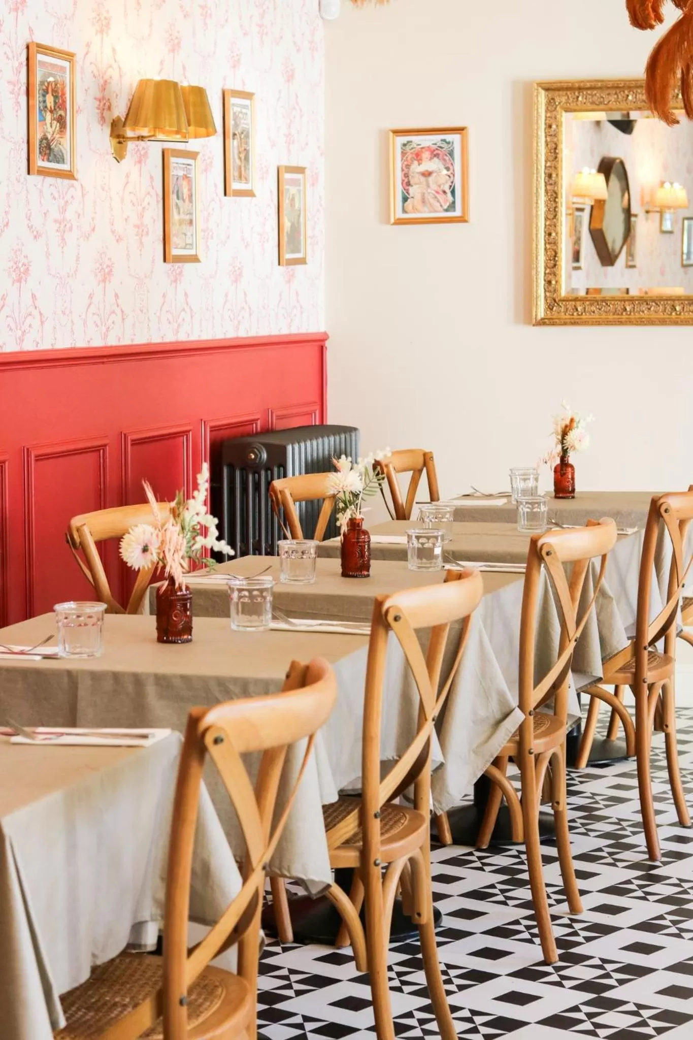 Restaurant/places to eat in Fleur de Lys Bampton