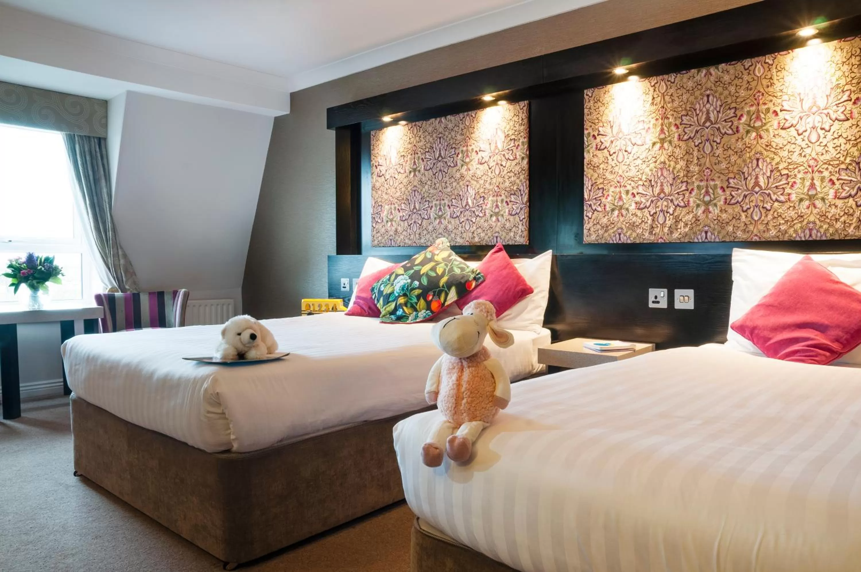 Bed in Flannery's Hotel