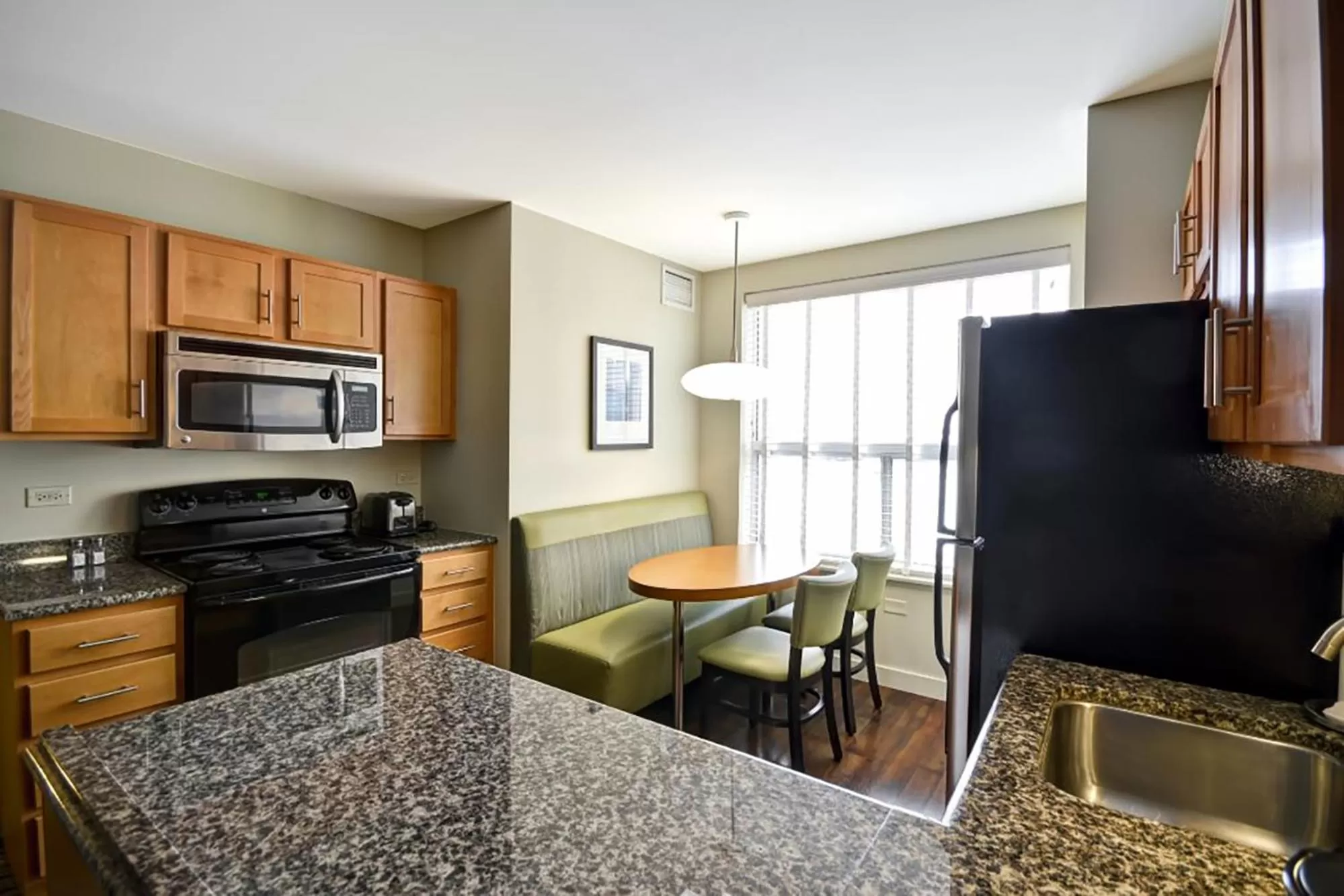 kitchen in Hyatt House Naperville/Warrenville
