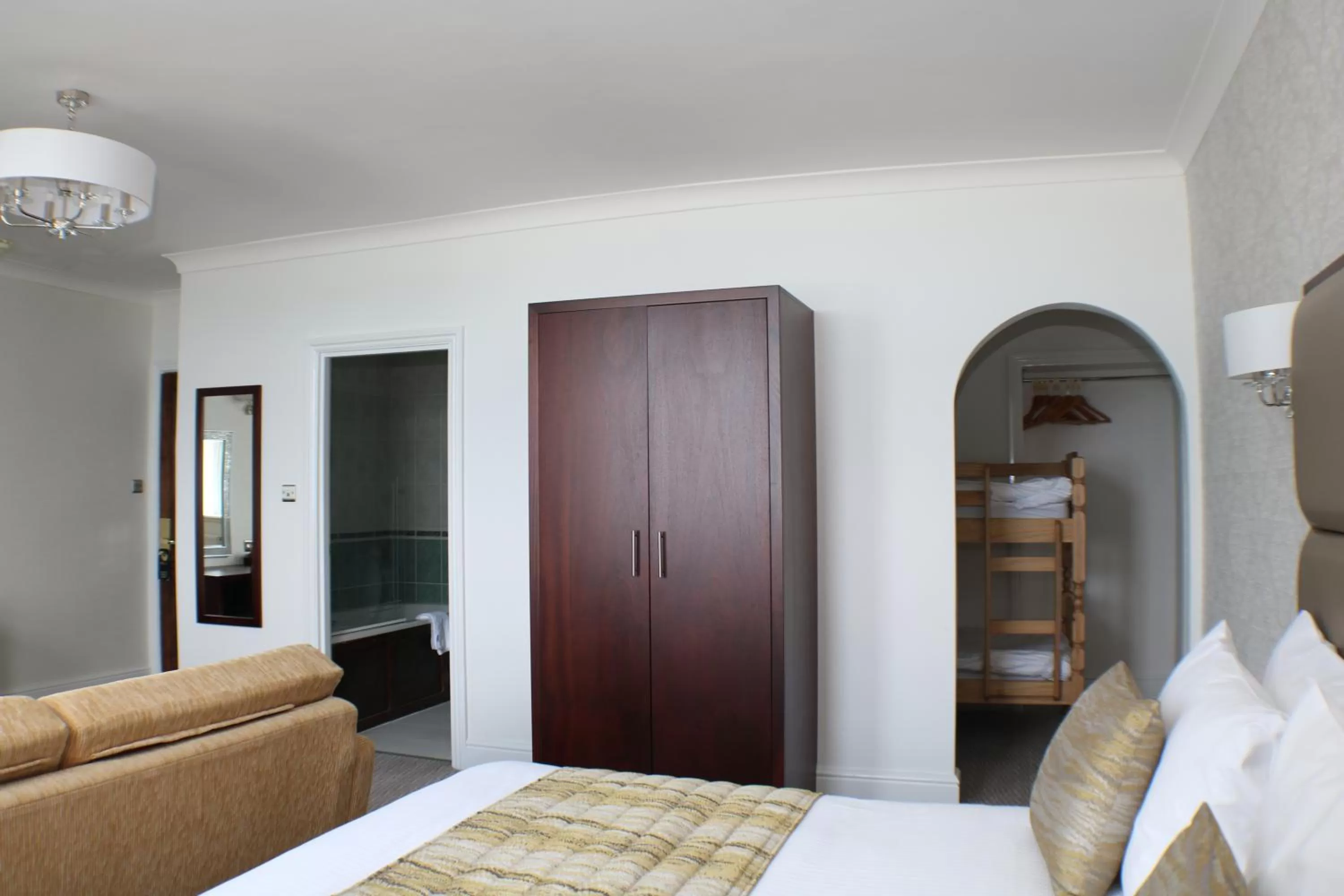 Bedroom in Hotel Victoria