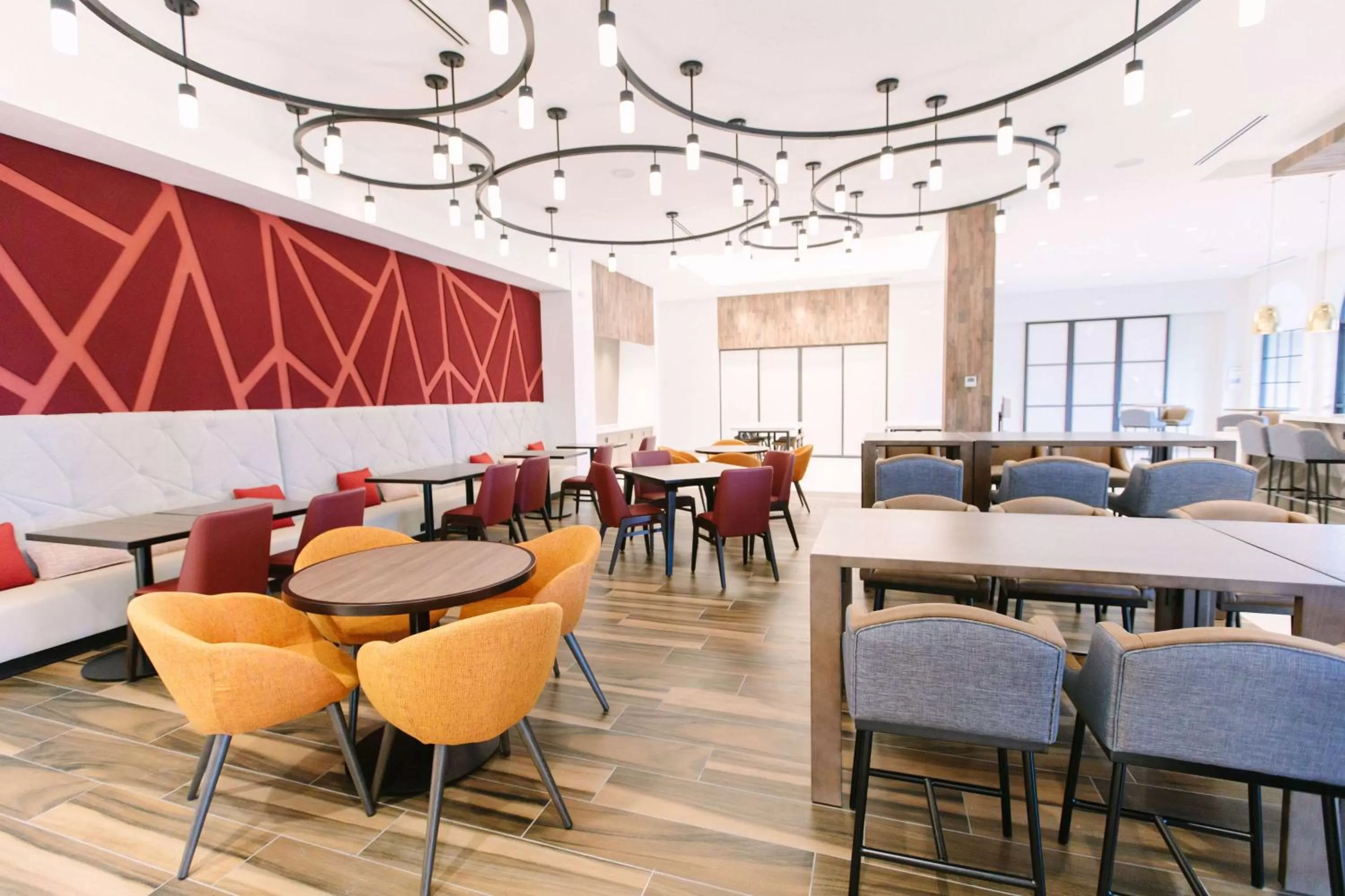 Restaurant/places to eat in Hilton Garden Inn Winter Park, FL