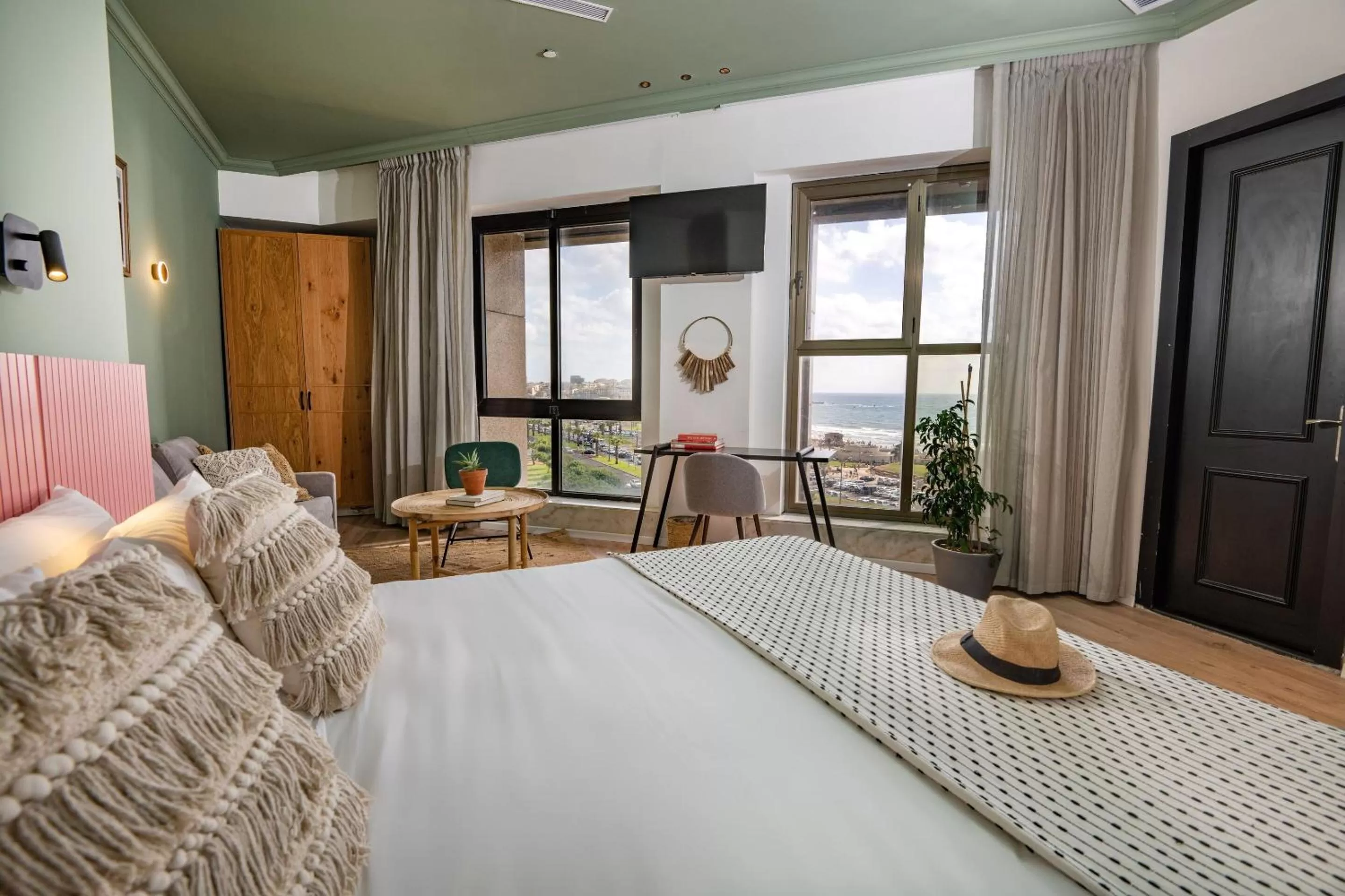 Photo of the whole room, Bed in Selina Tel Aviv Beach