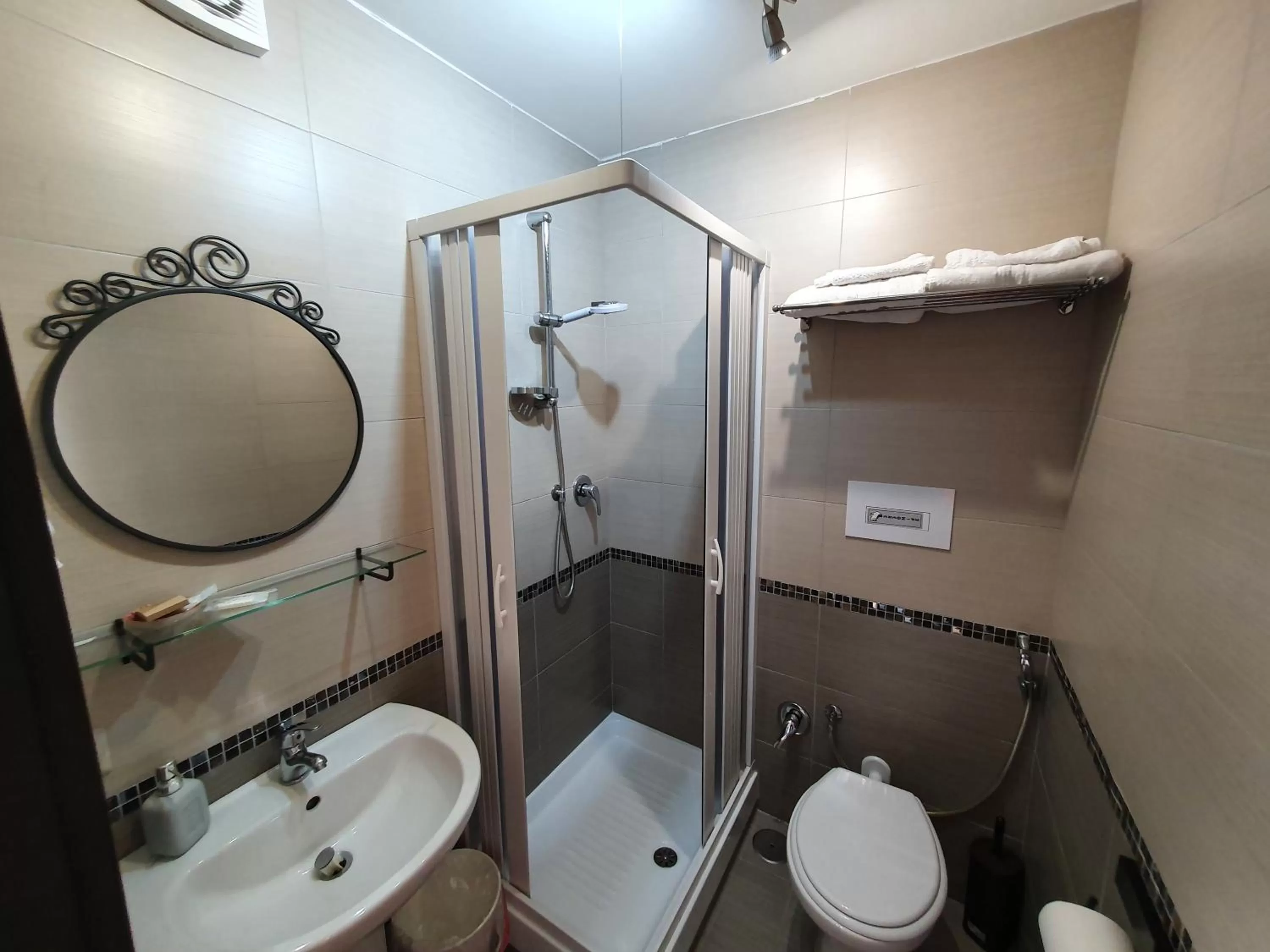 Bathroom in Domus Armenio