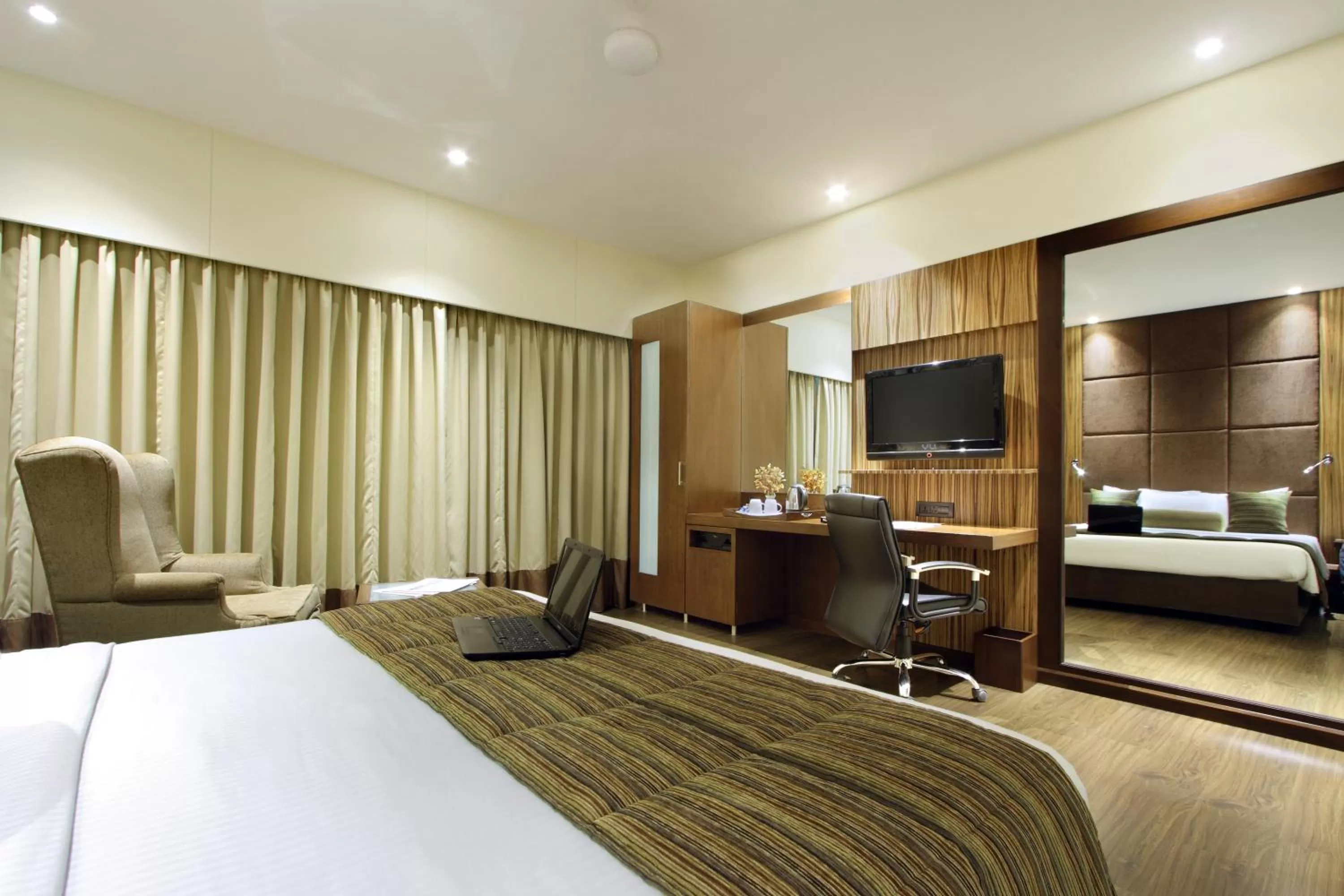 Photo of the whole room, Bed in Hotel Express Towers