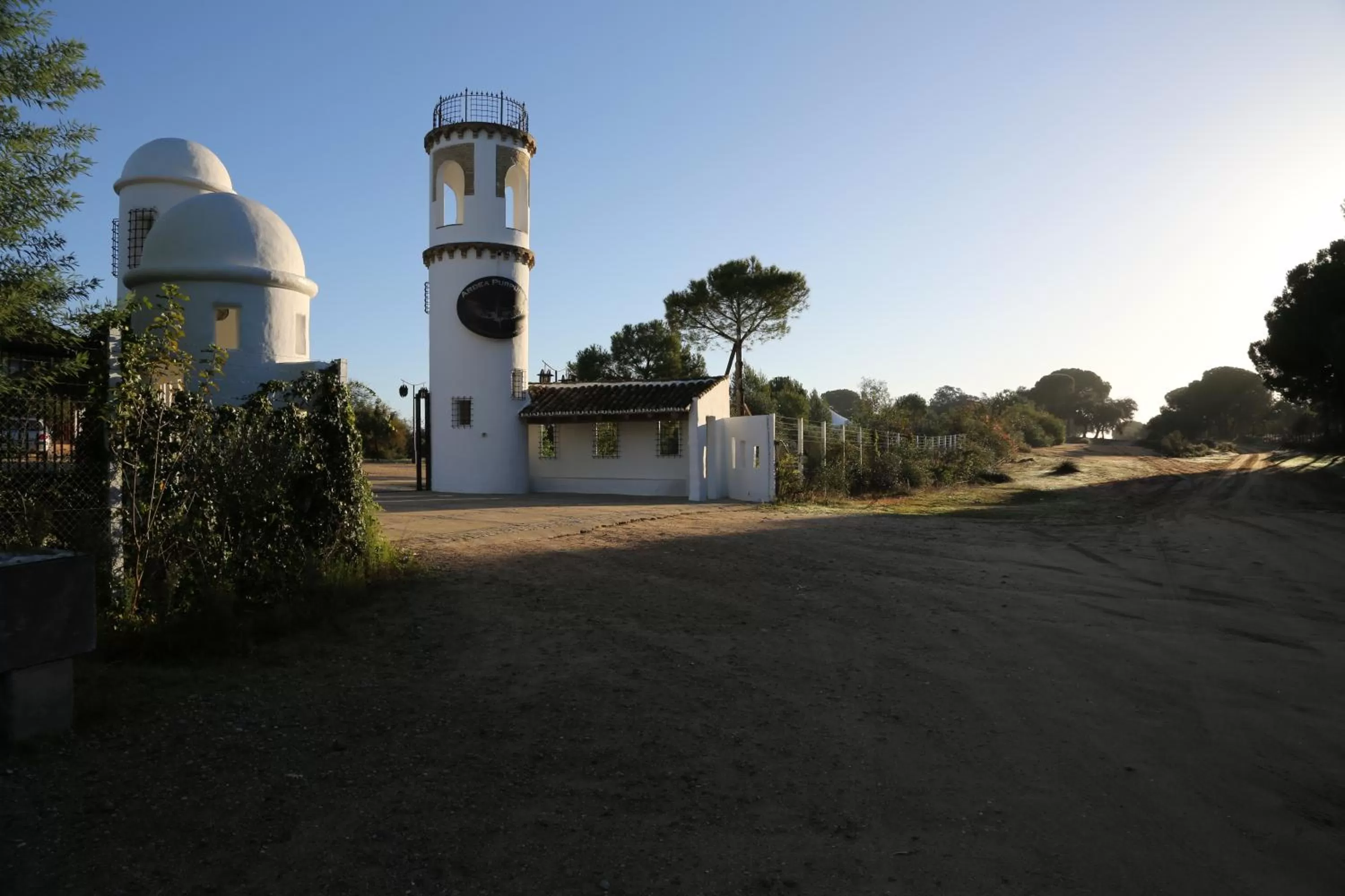 Facade/entrance in Ardea Purpurea
