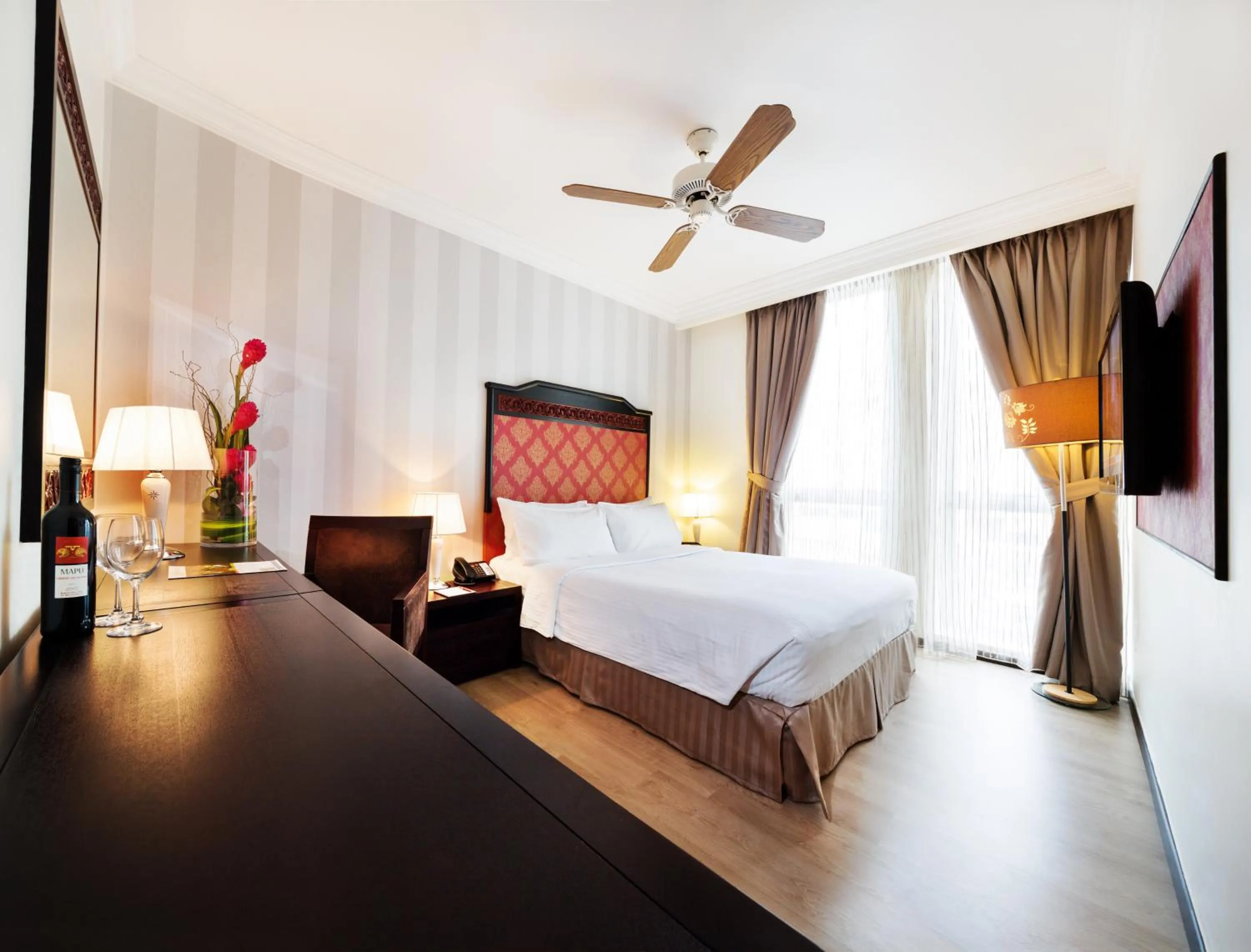 Bedroom, Bed in Village Hotel Albert Court by Far East Hospitality