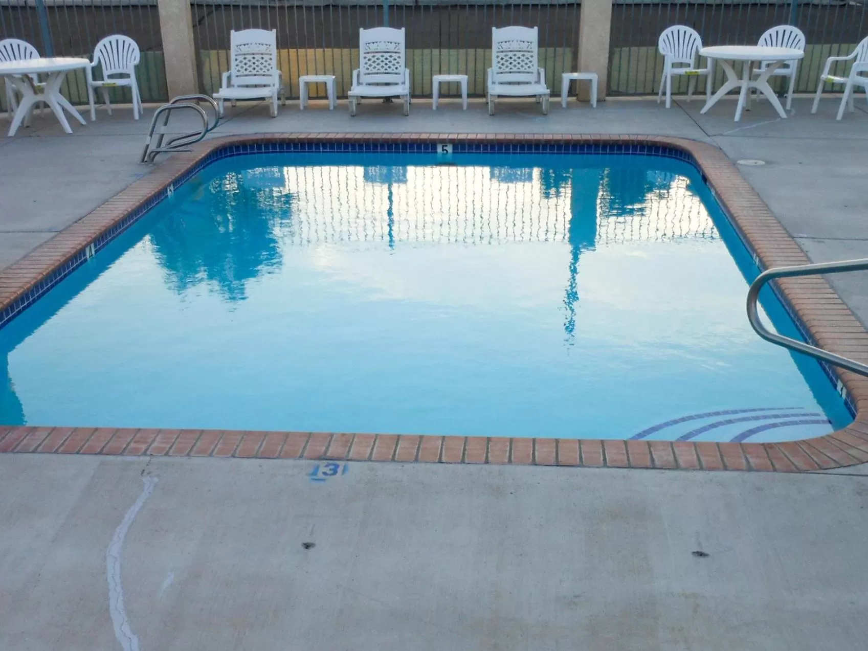 Swimming pool in Motel 6-Fallon, NV