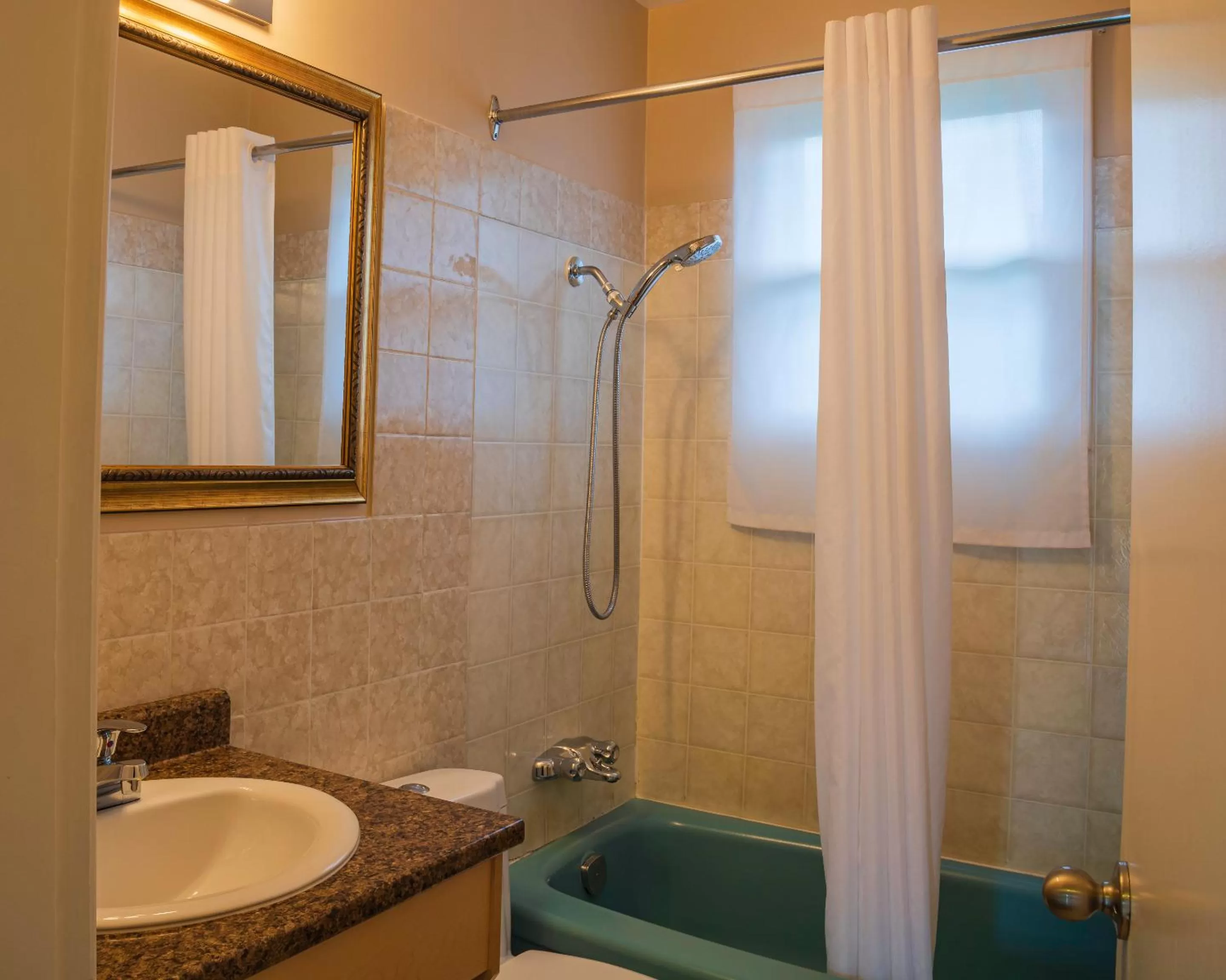 Bathroom in Lakeview Motel