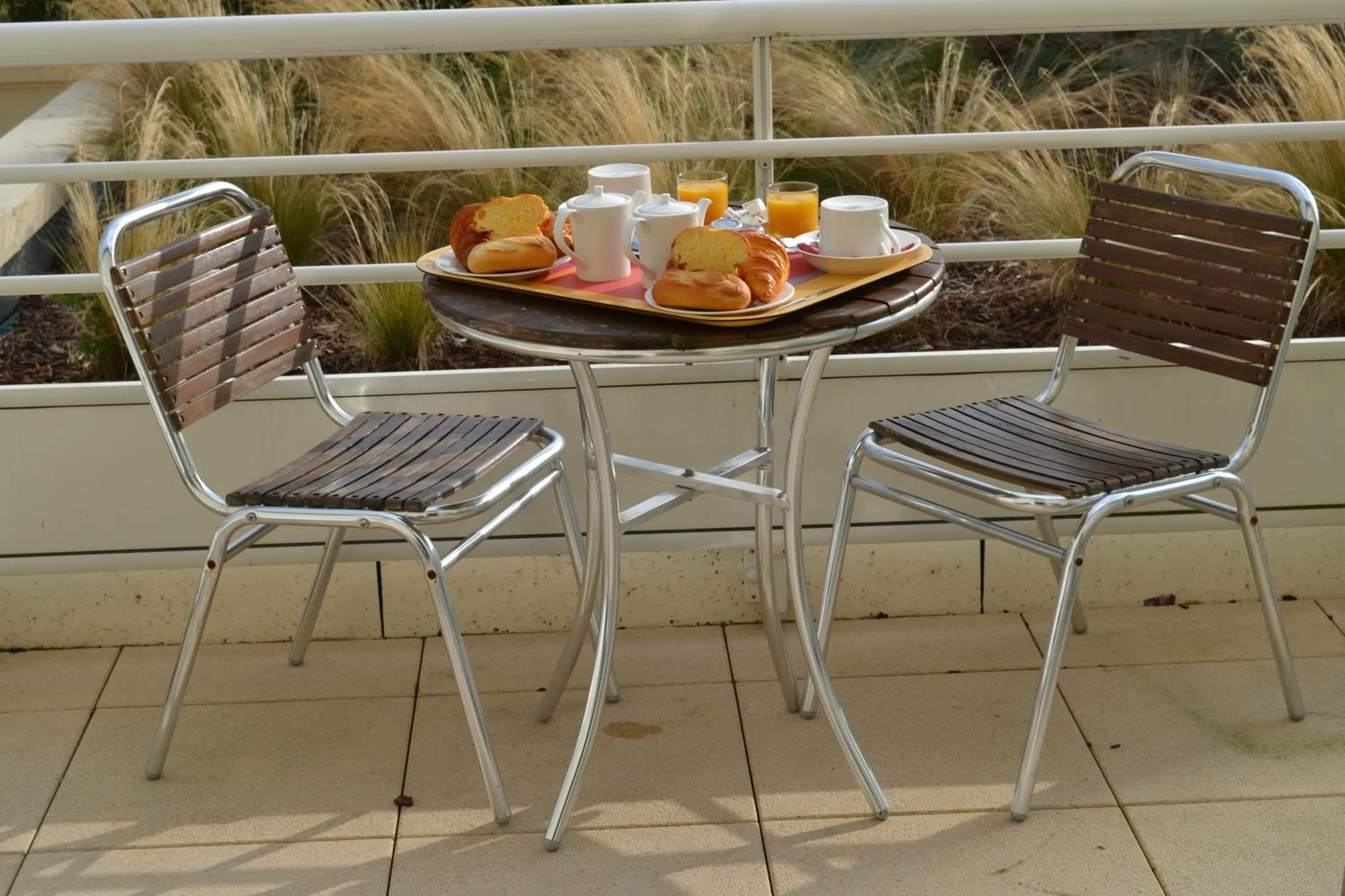 Balcony/Terrace in Almoria Hôtel & SPA