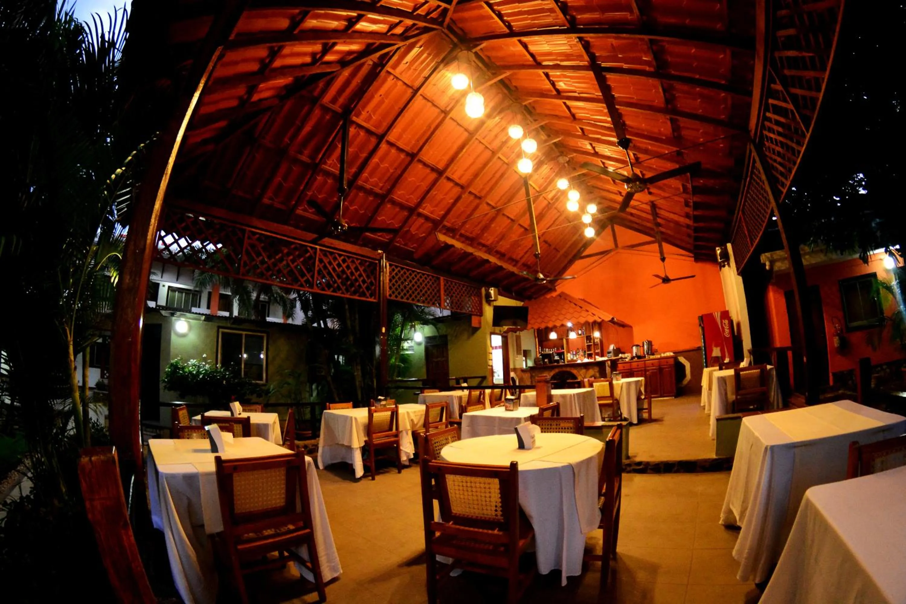 Restaurant/places to eat in Hotel Europeo