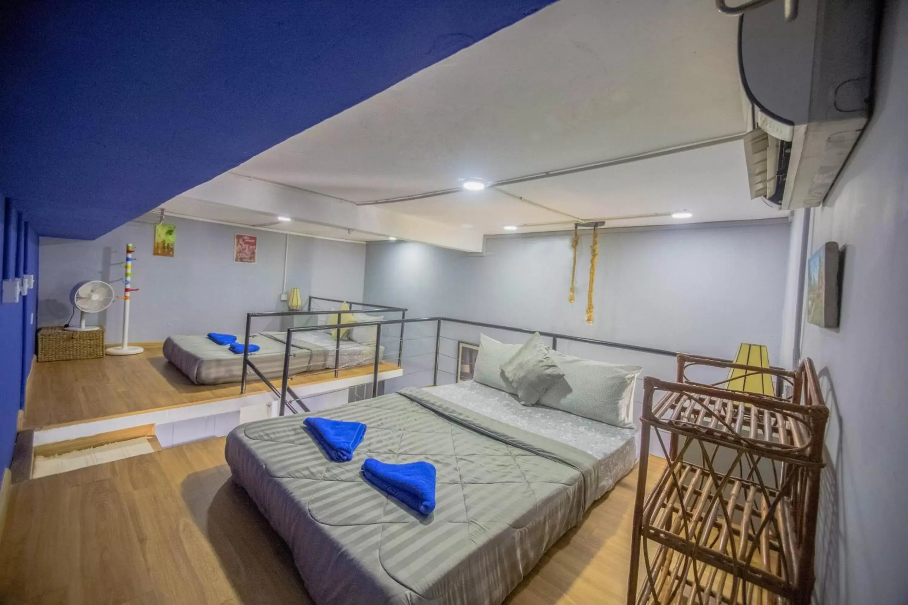 Family Duplex Balcony Room with Window in The Artist Residence Family Duplex Balcony Room with Window in The Artist Residence