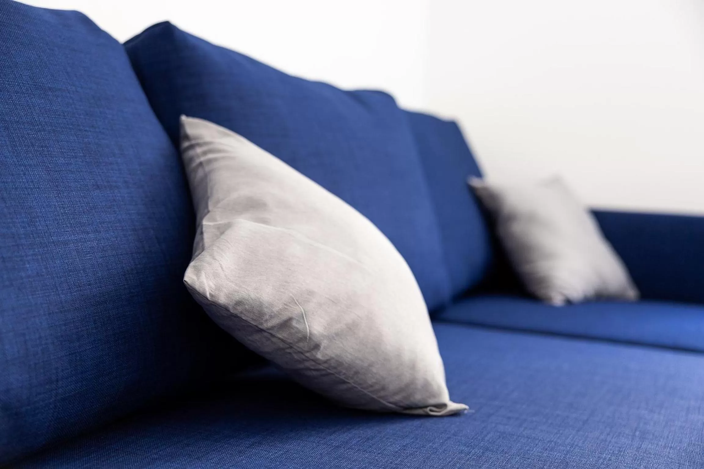 Living room in Apartments am Neuen Theater - Altstadt - Zentral - Küche - Wifi - Powered by Ko-Living