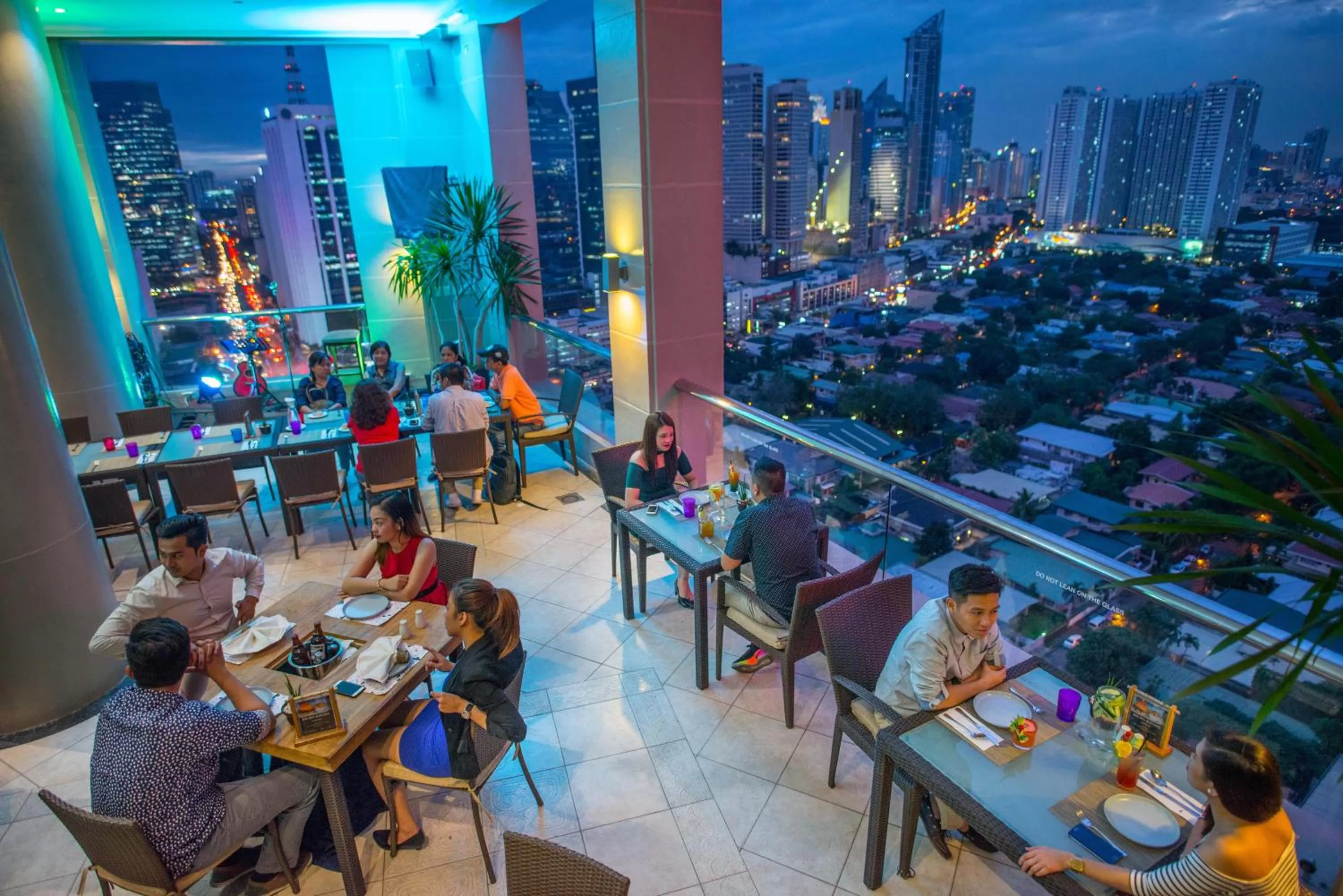 Restaurant/places to eat in City Garden Hotel Makati