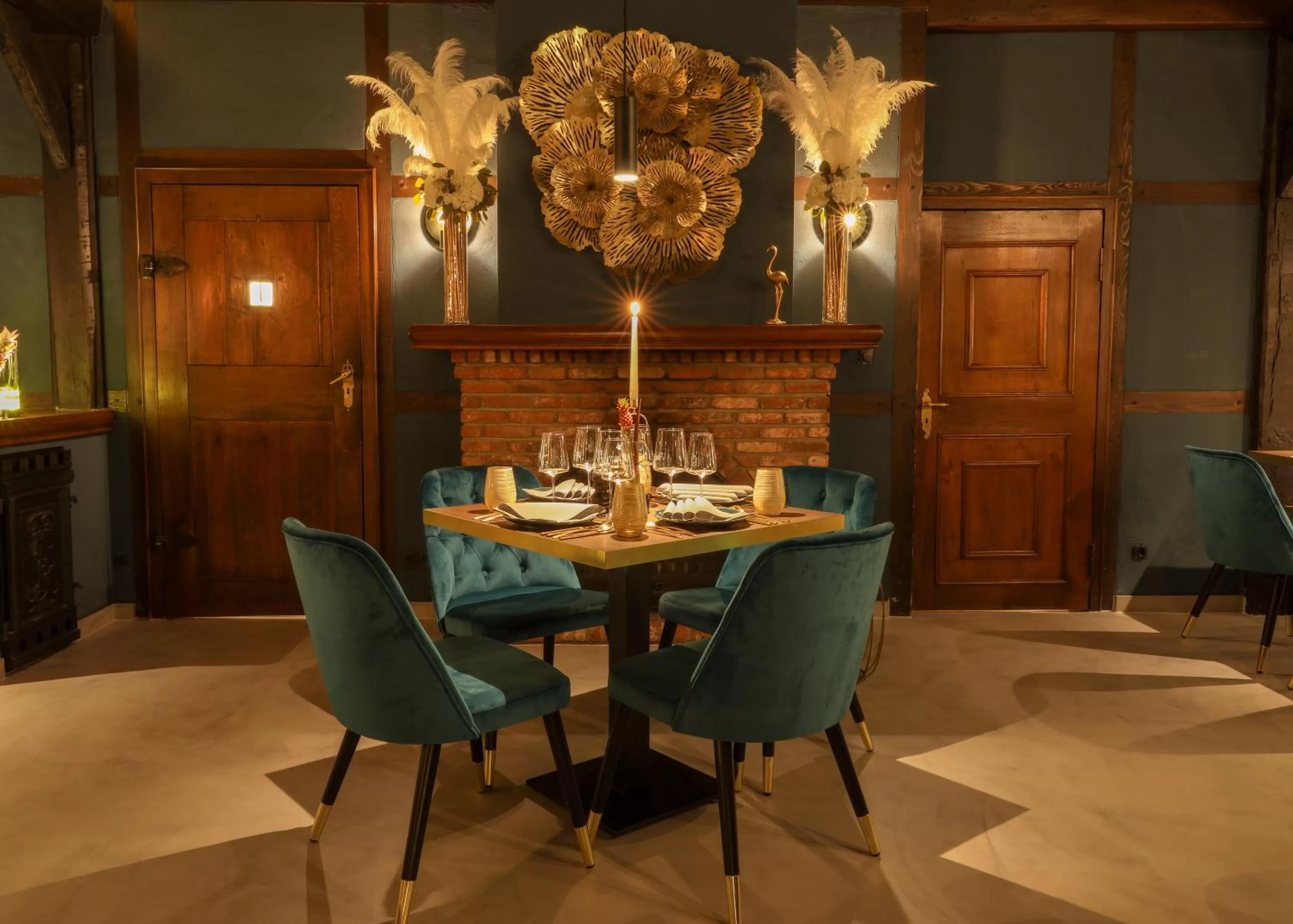 Restaurant/places to eat in Meinsbur Boutique Hotel