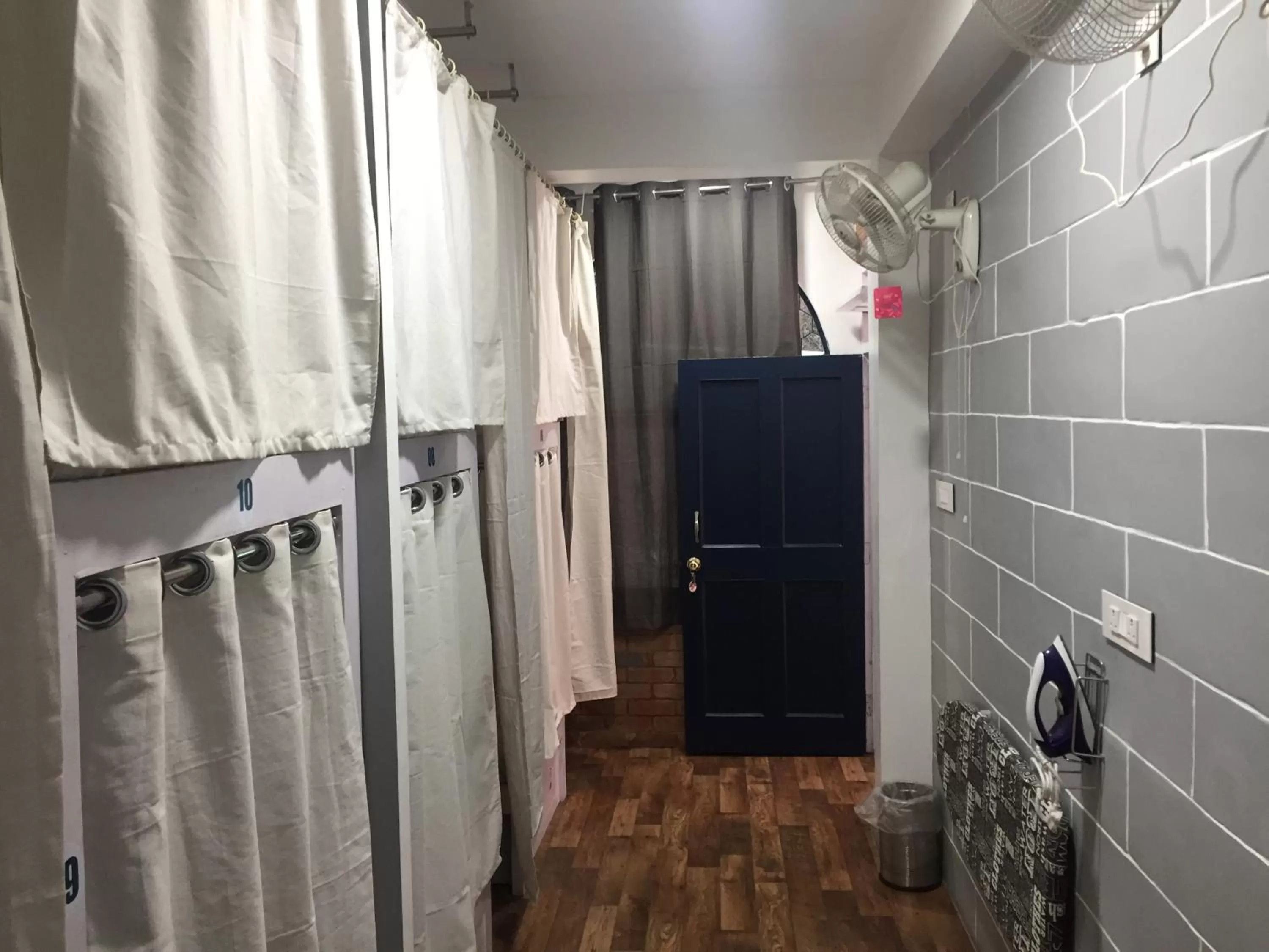 bunk bed, Bathroom in Sleepy Sam -The Traveller’s Hostel