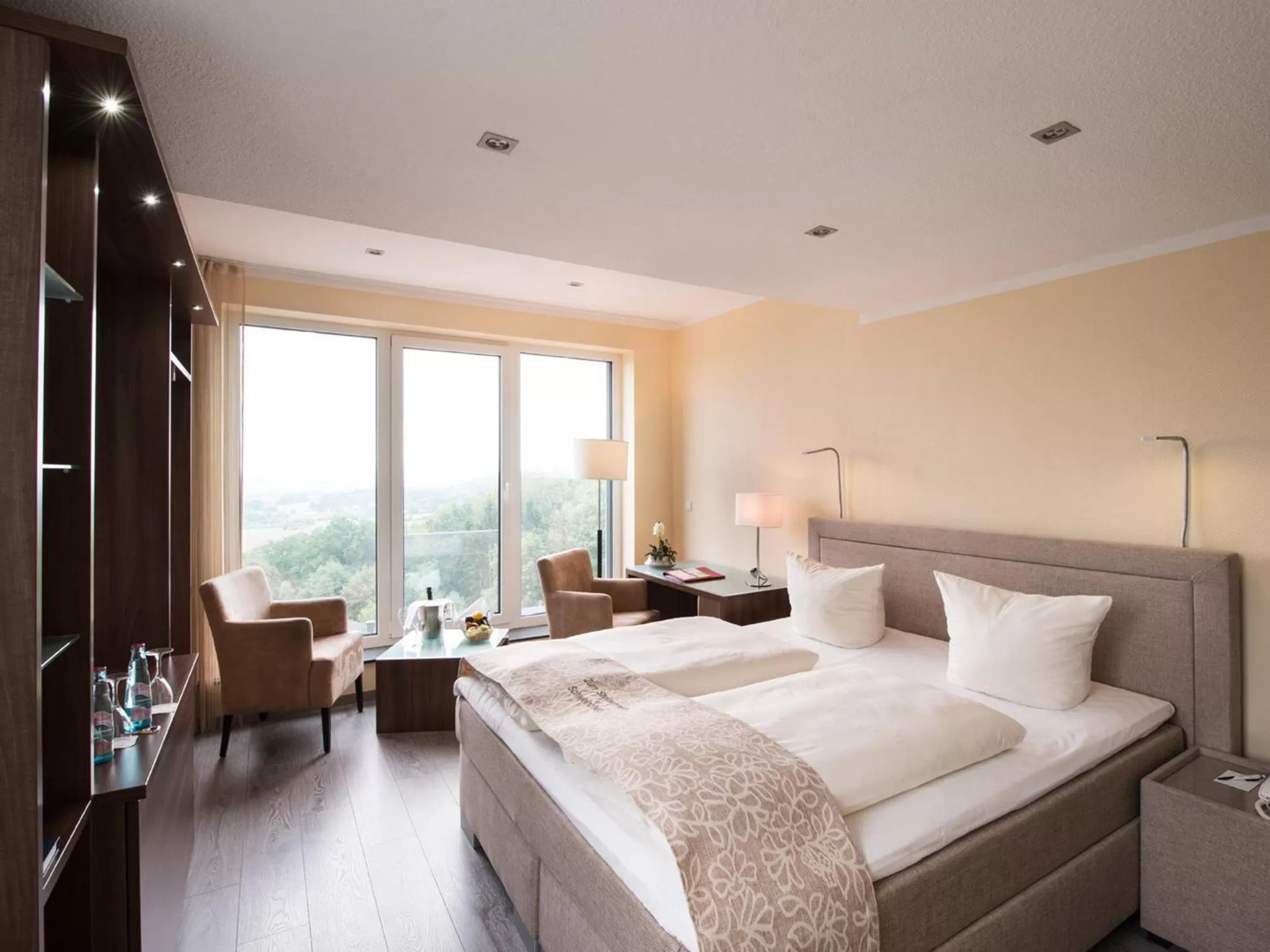 Bed in Design-Konferenzhotel & Restaurant Steinernes Schweinchen