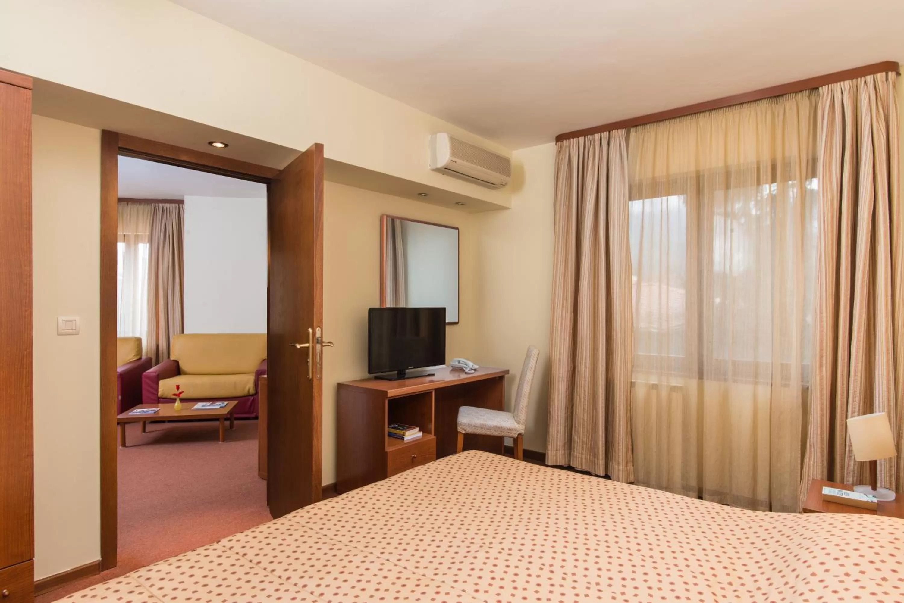 Bed in Hotel Pirin SKI & SPA