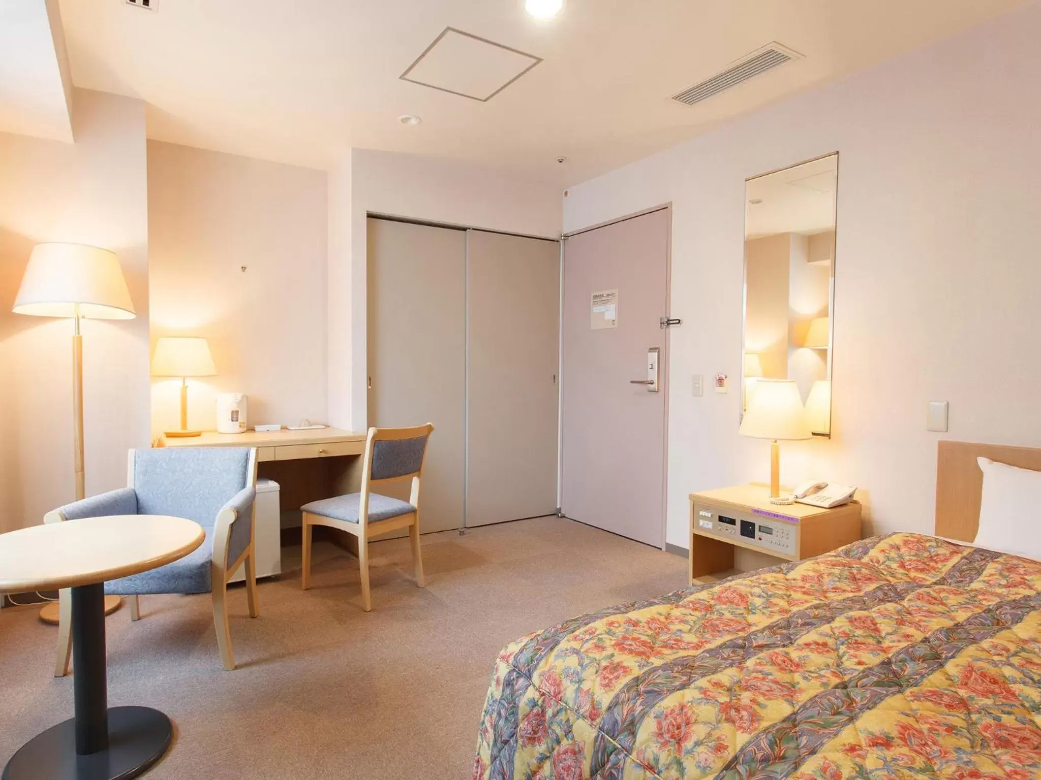 Single Room - Disability Access in Osaka Academia Single Room - Disability Access in Osaka Academia