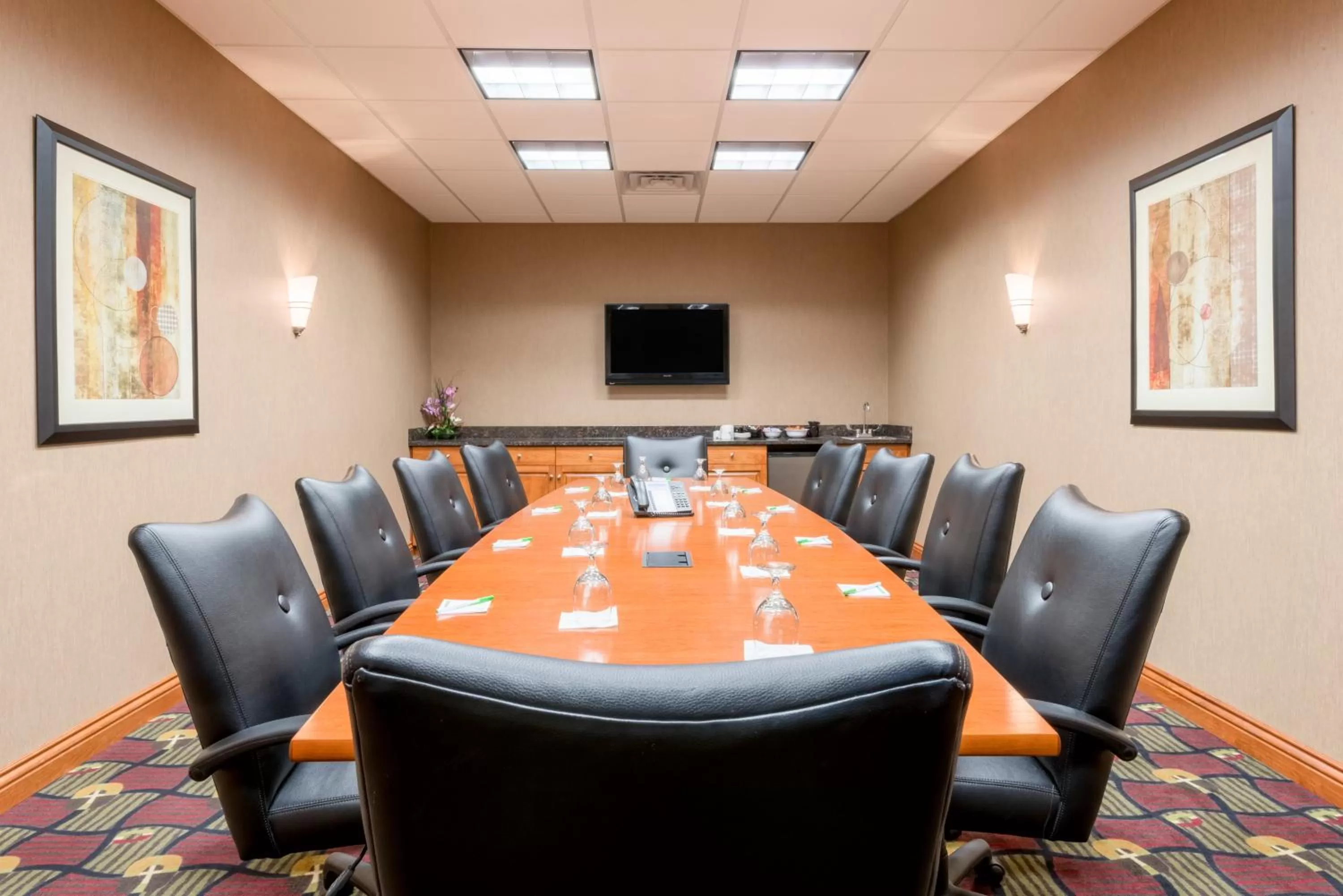Meeting/conference room in Holiday Inn Hotel & Suites Grand Junction-Airport by IHG