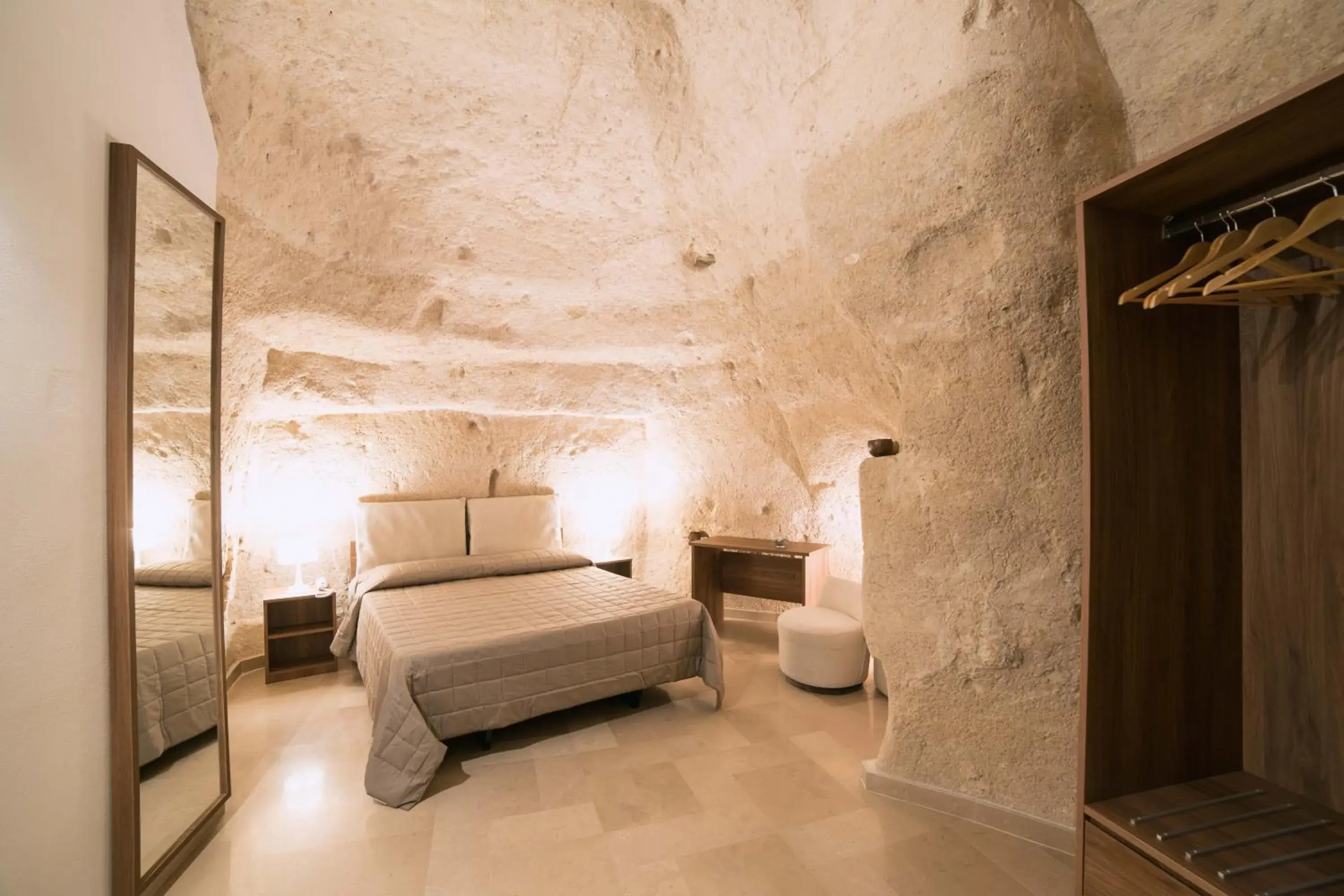 Outbuilding in Cave without Window in Albergo Del Sedile Outbuilding in Cave without Window in Albergo Del Sedile