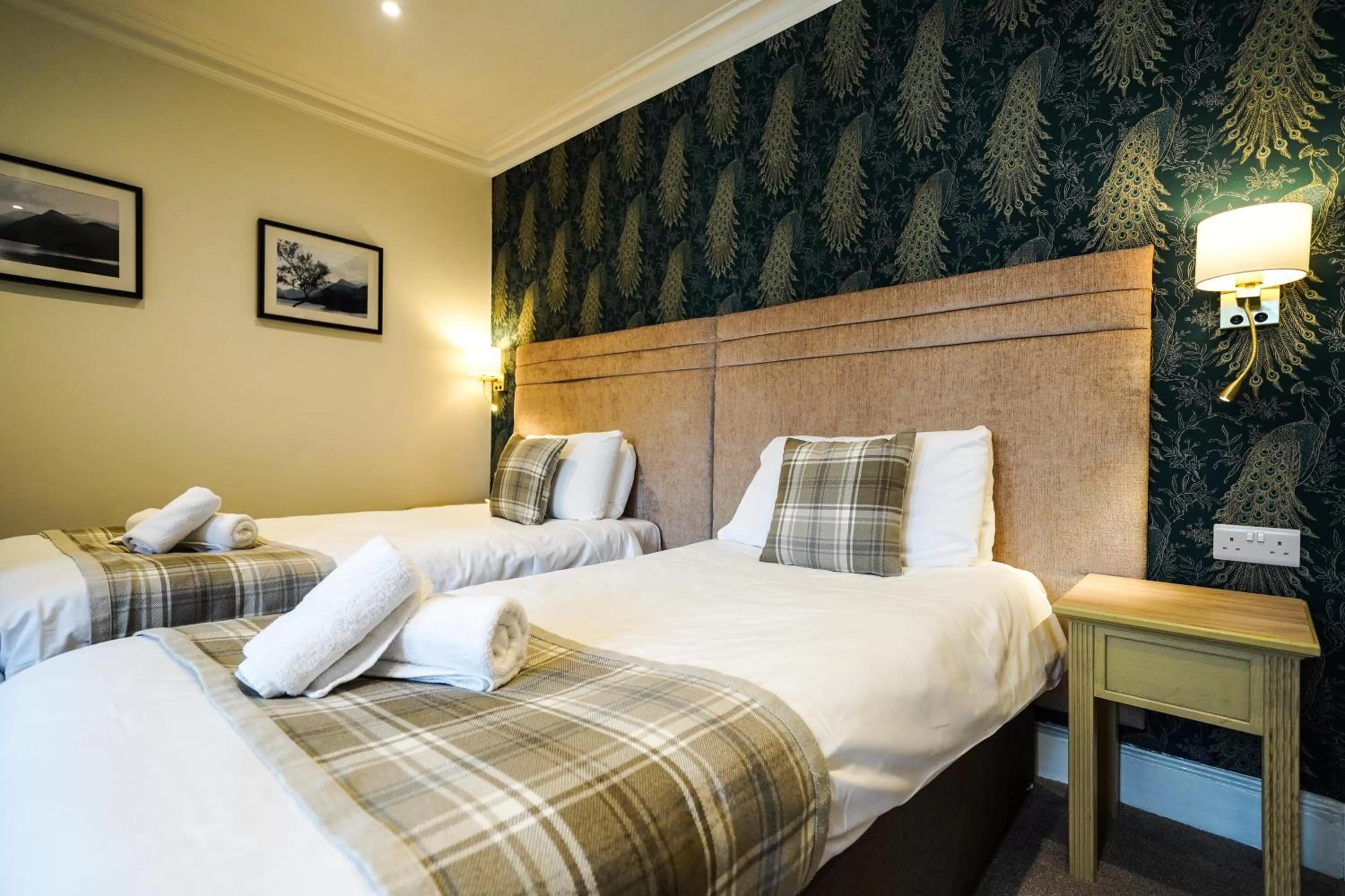 Property building, Bed in Gwydyr Hotel