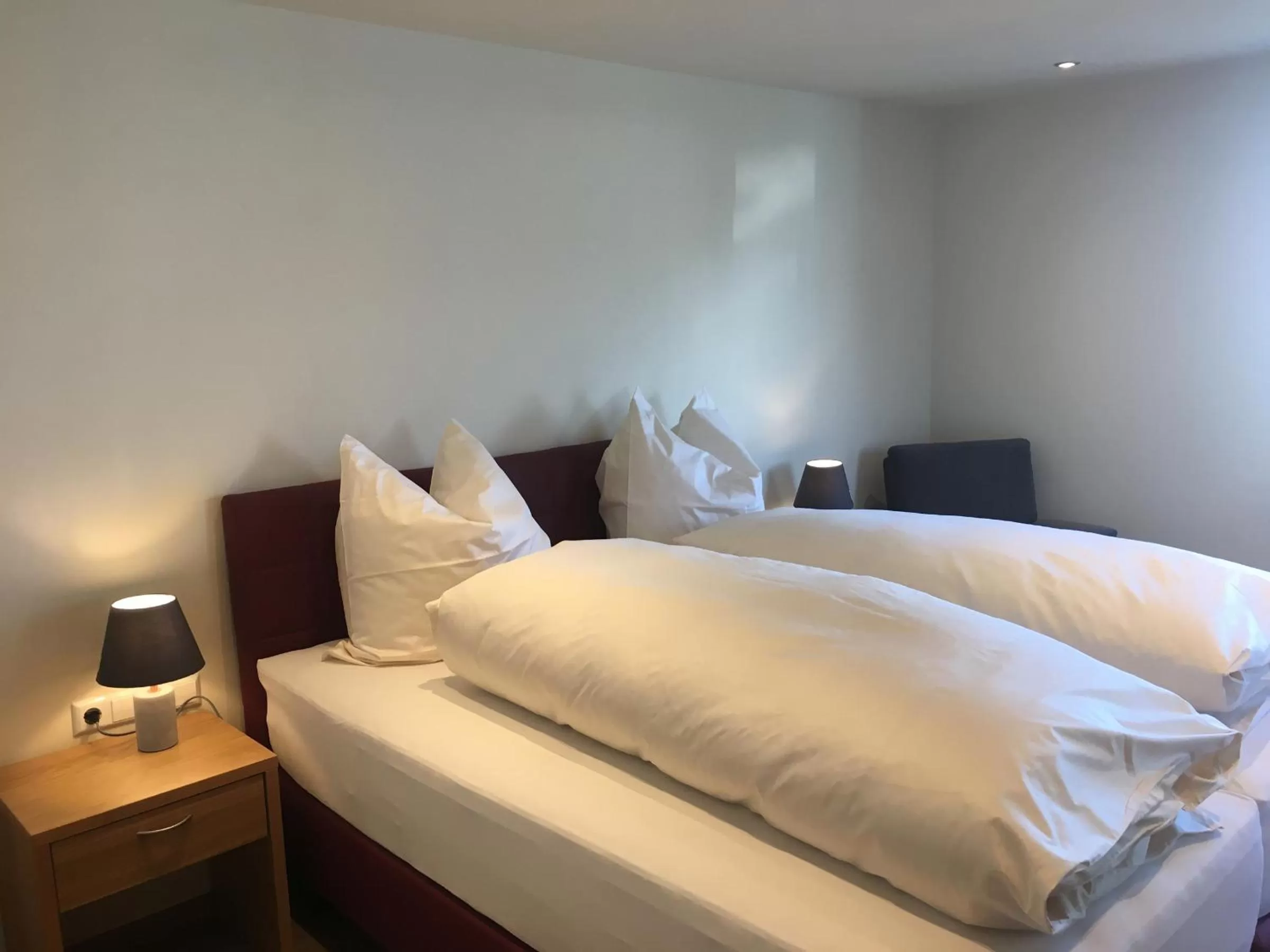 Bedroom, Bed in Gasthof zum Ochsen